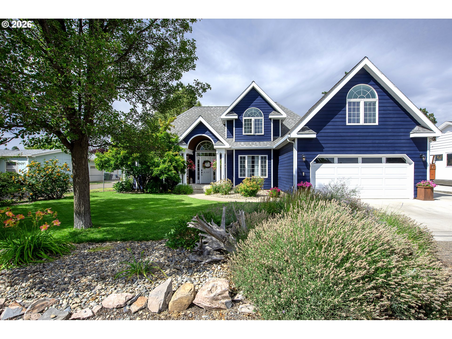 2311 L AVE, LaGrande, OR 97850