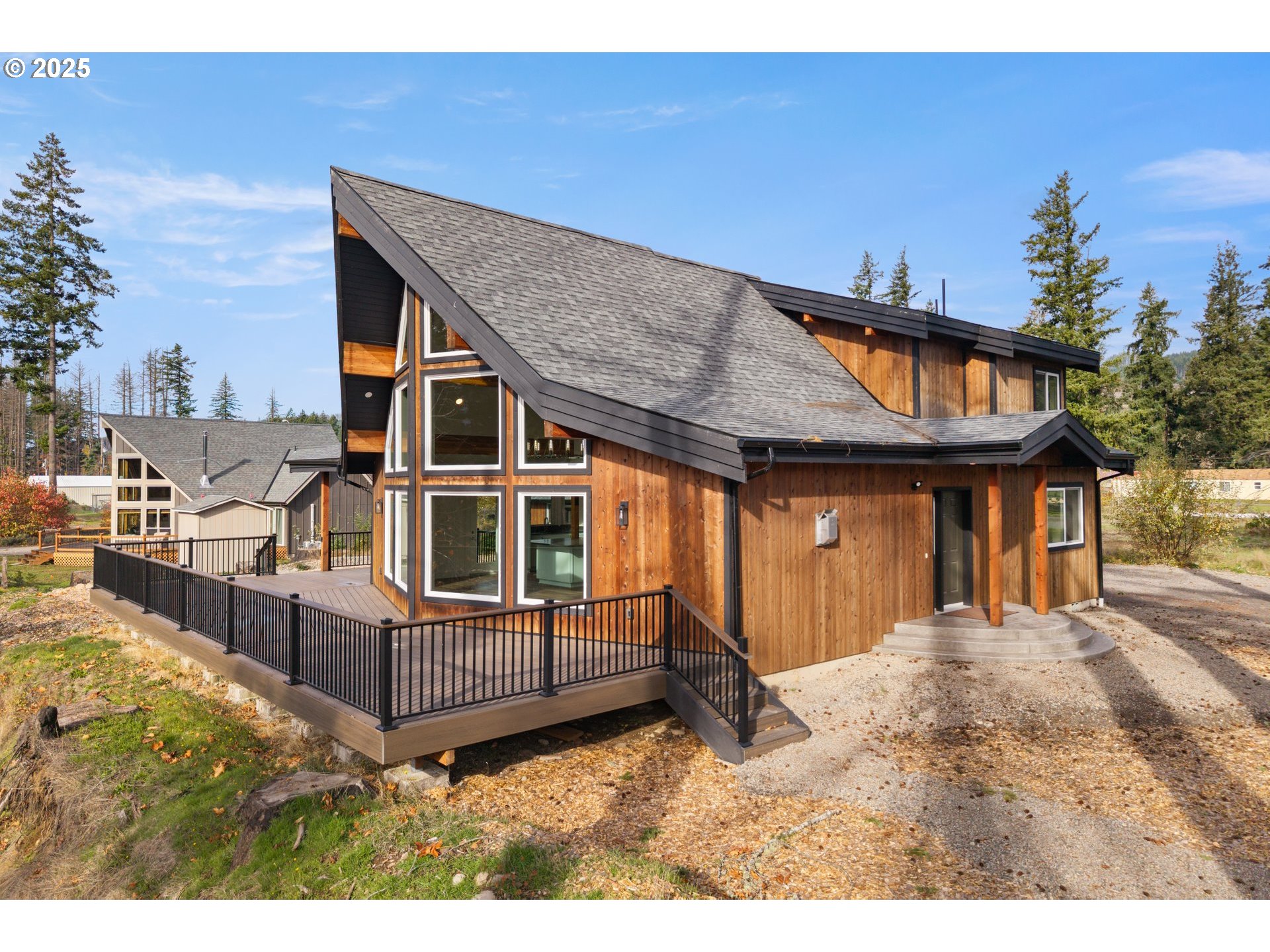 138 SANTIAM ST, Gates, OR 97346