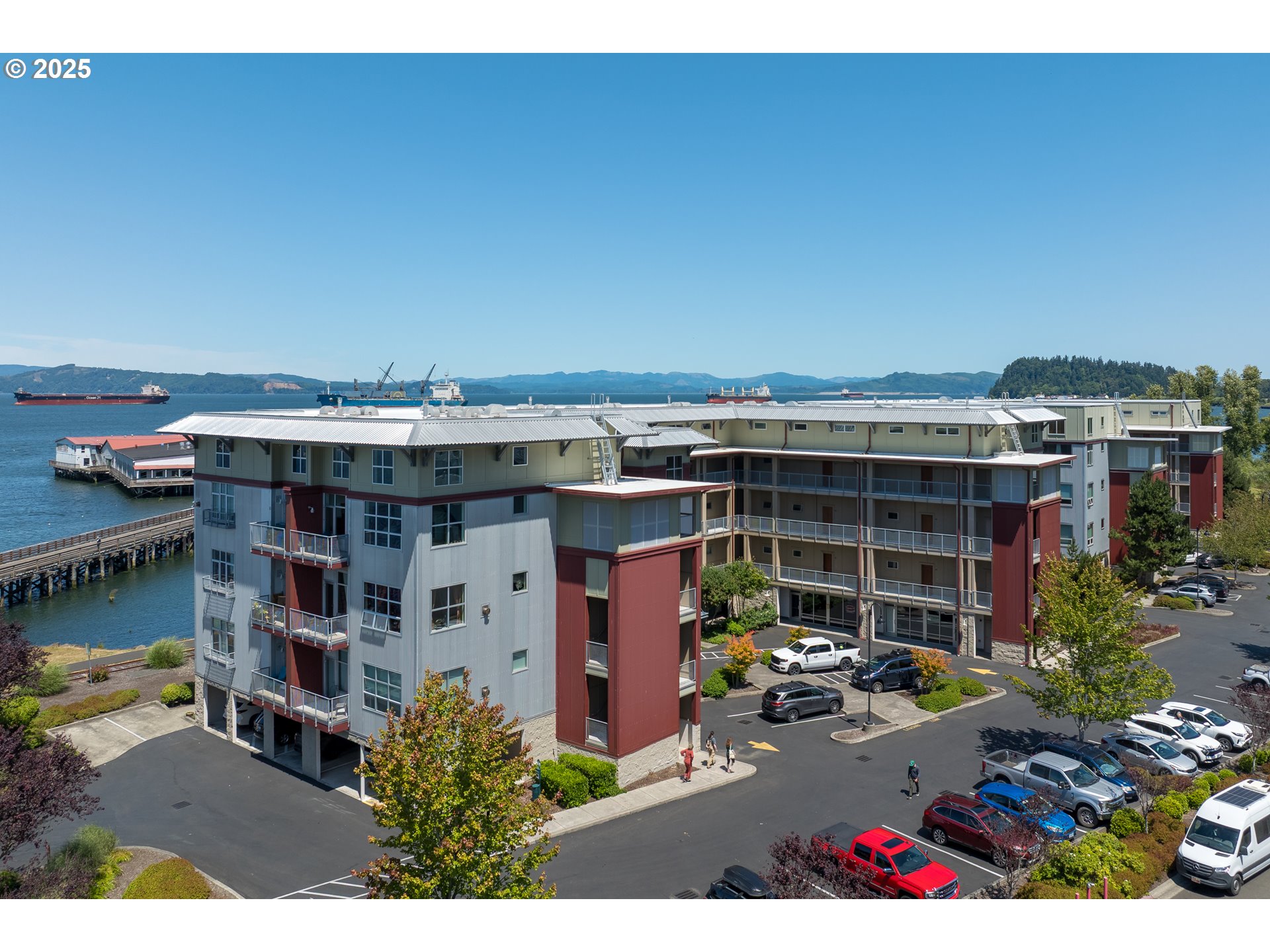 3990 ABBEY LN, Astoria, OR 97103