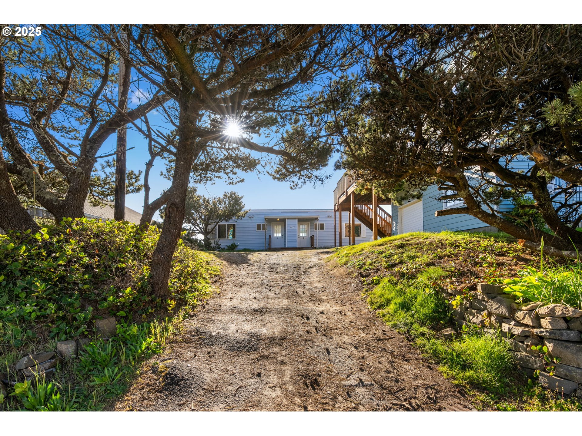 269 PACIFIC ST, RockawayBeach, OR 97136