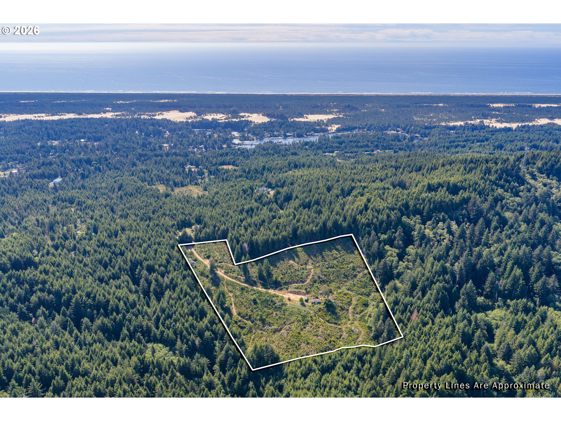 70113 STAGE RD, NorthBend, OR 97459