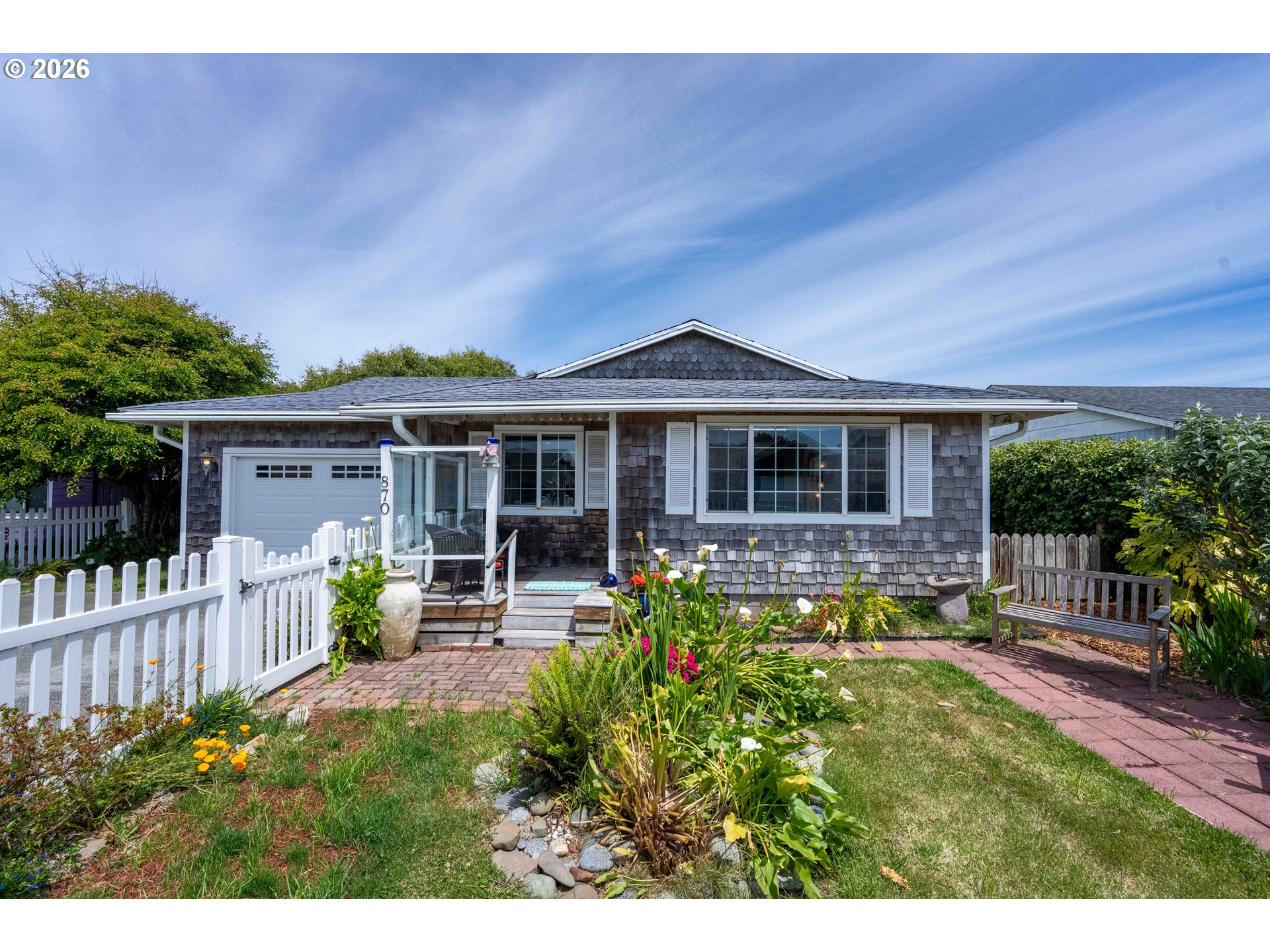 870 11TH ST, Bandon, OR 97411