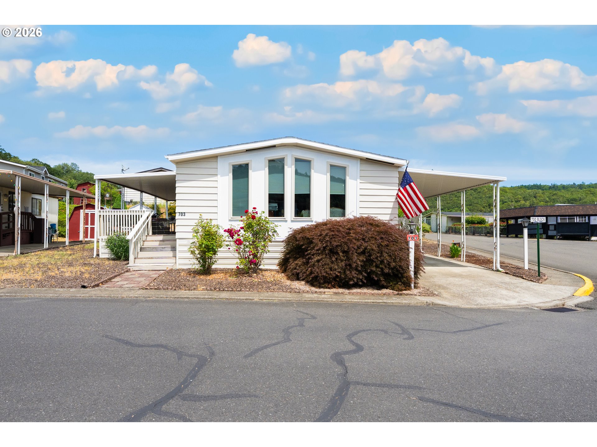 703 SHADOW RANCH LN, Roseburg, OR 97470