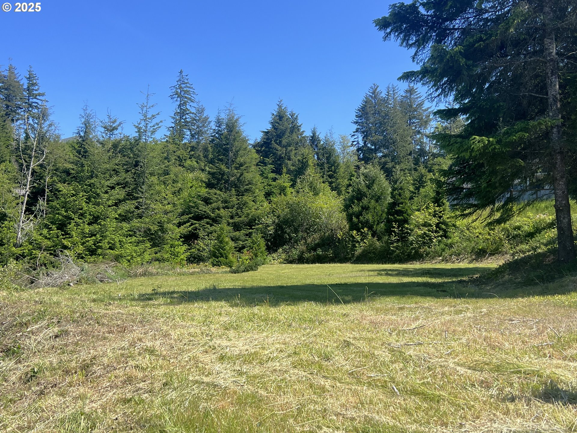 2261 Timberline Dr., CoosBay, OR 97420