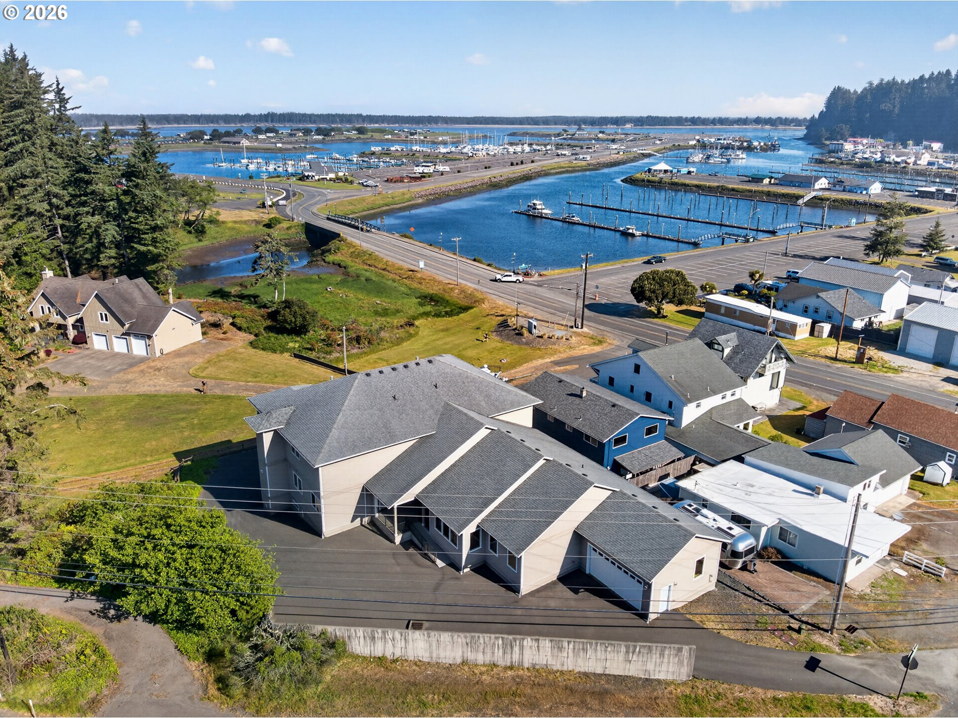 954 BEACH BLVD, WinchesterBay, OR 97467
