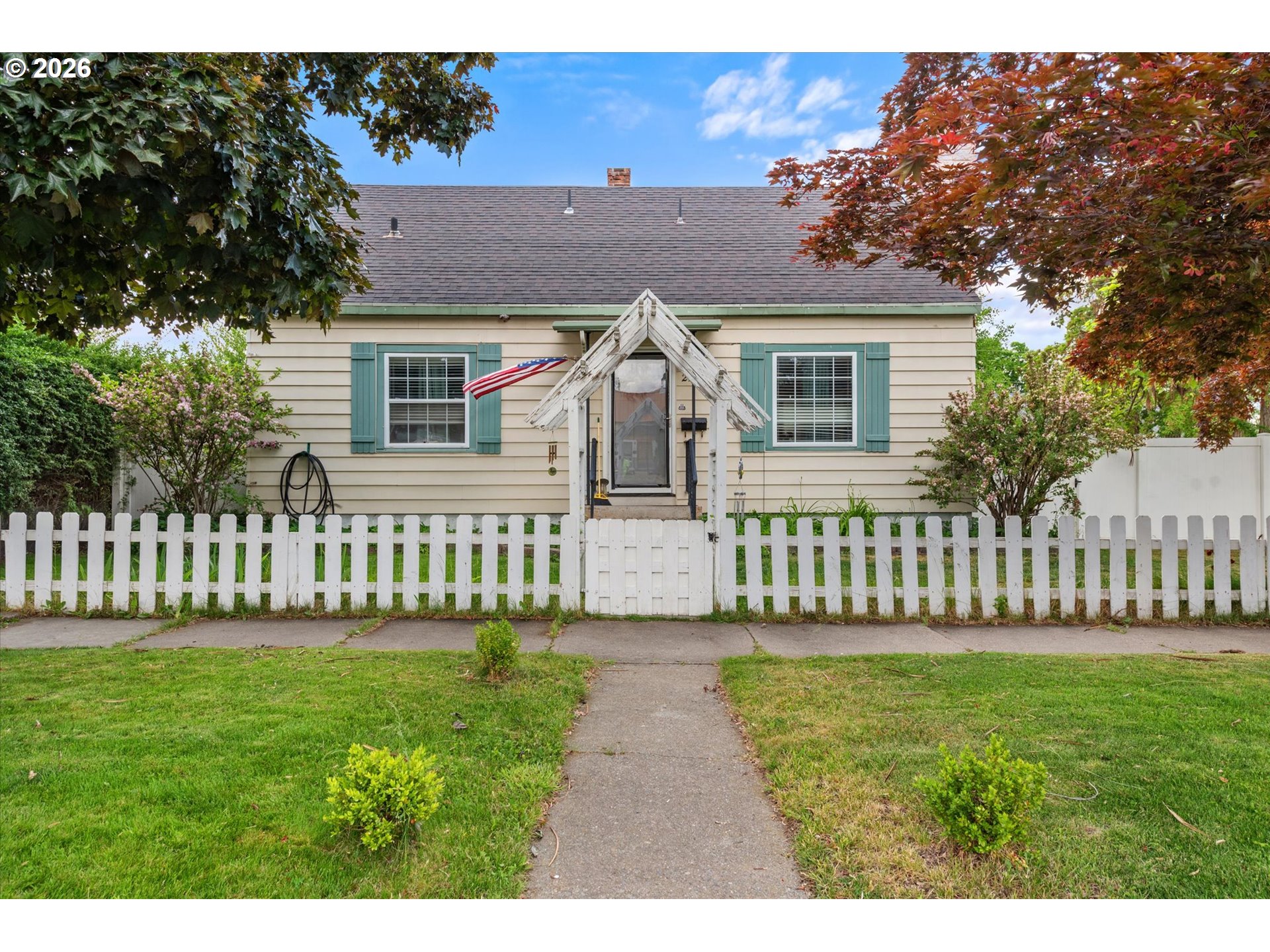 2795 3RD ST, BakerCity, OR 97814