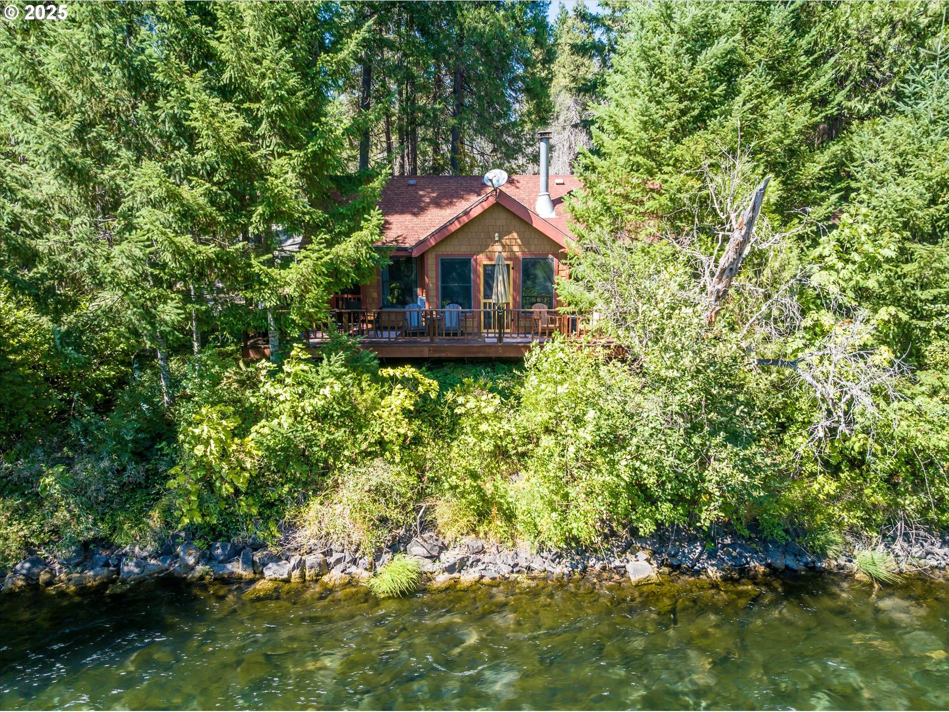 54444 MCKENZIE RIVER DR, BlueRiver, OR 97413