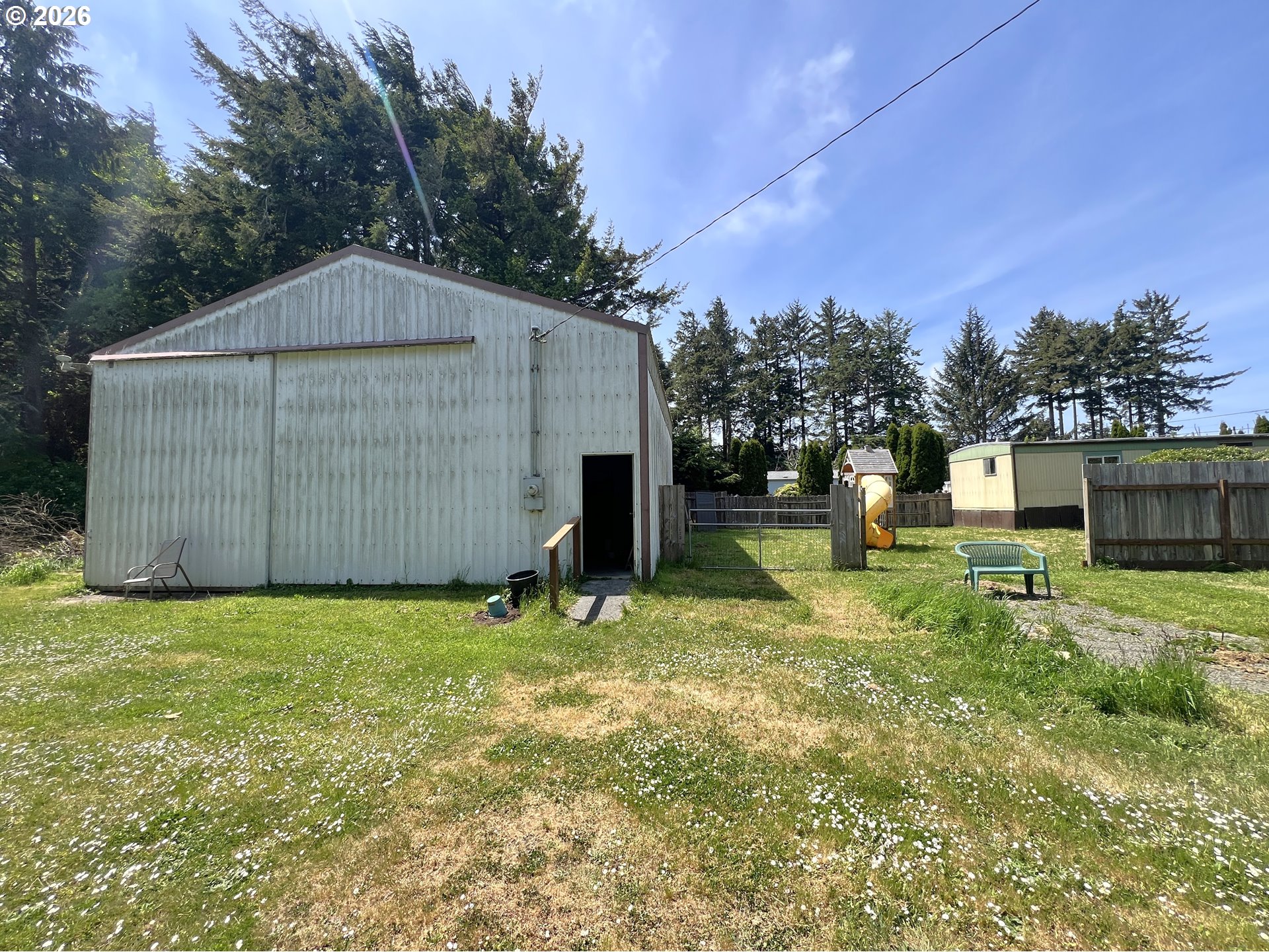 90884 HOLLYWOOD LN, CoosBay, OR 97420