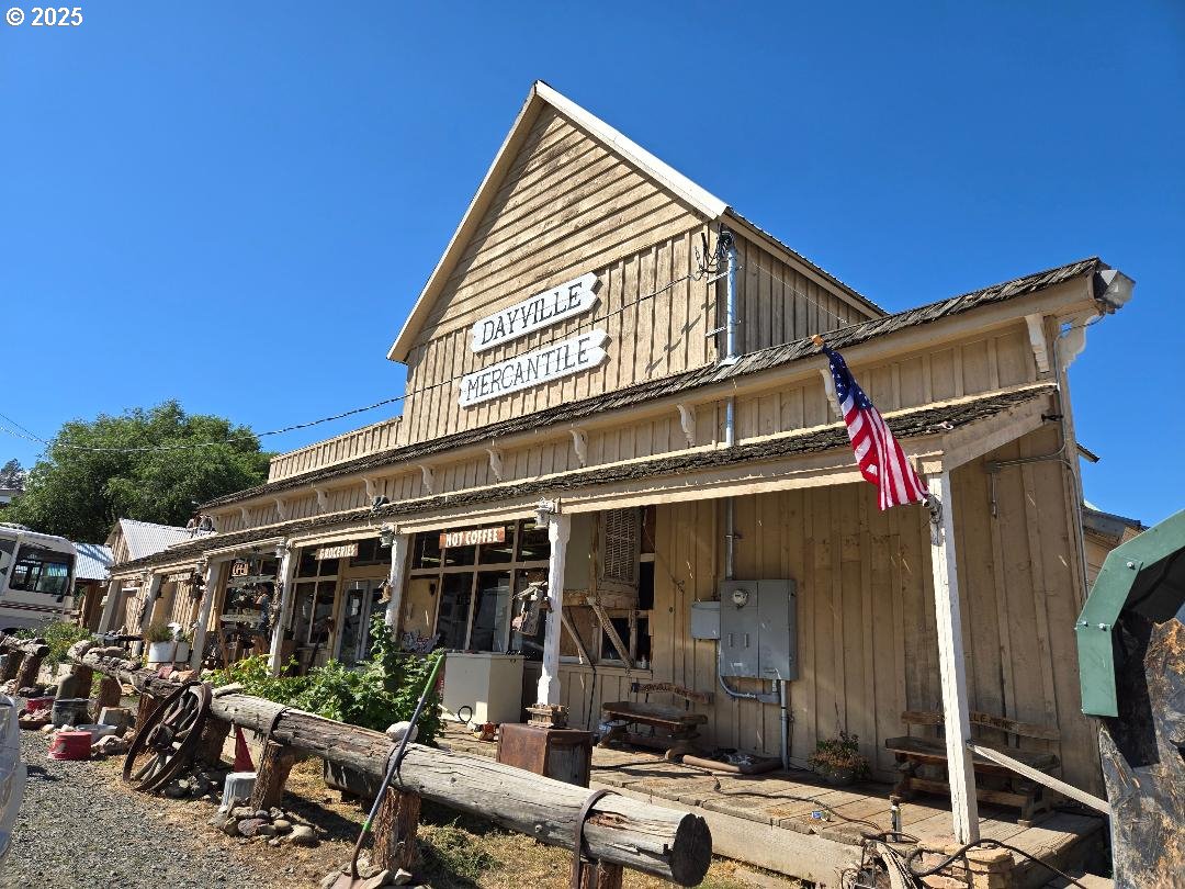 207 FRANKLIN AVE, Dayville, OR 97825