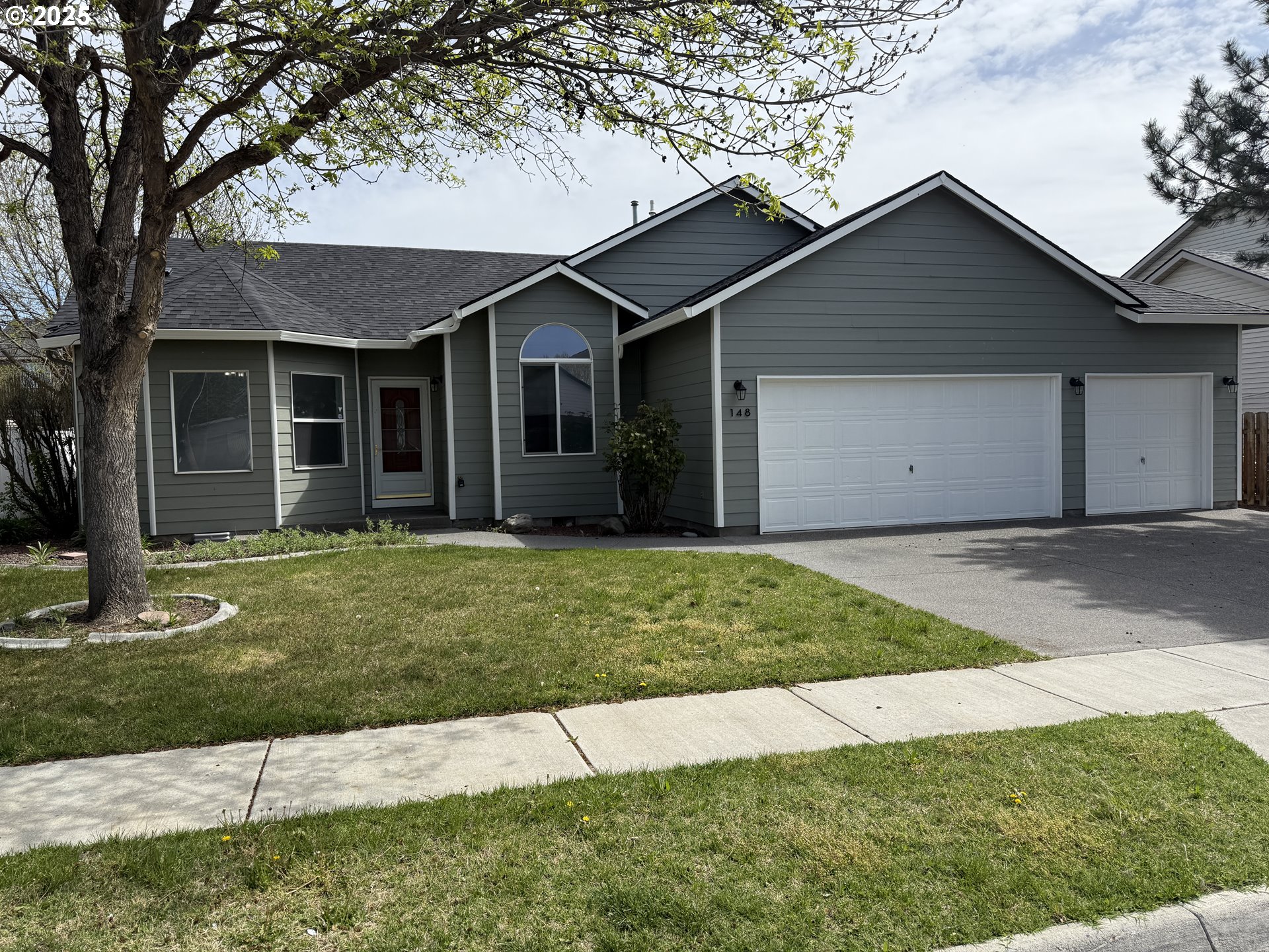 148 11TH PL, Hermiston, OR 97838