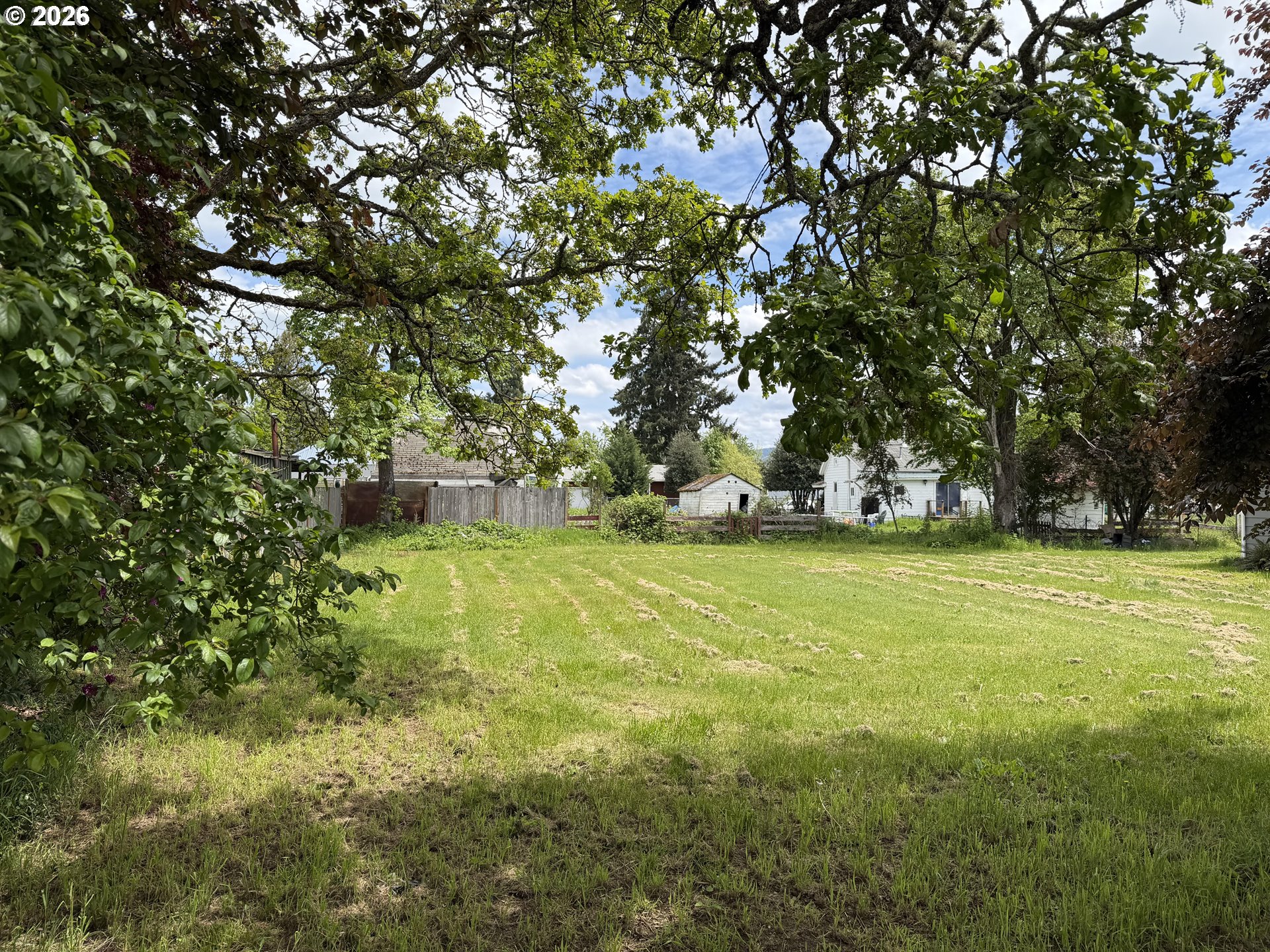 132 8th ST, Creswell, OR 97426