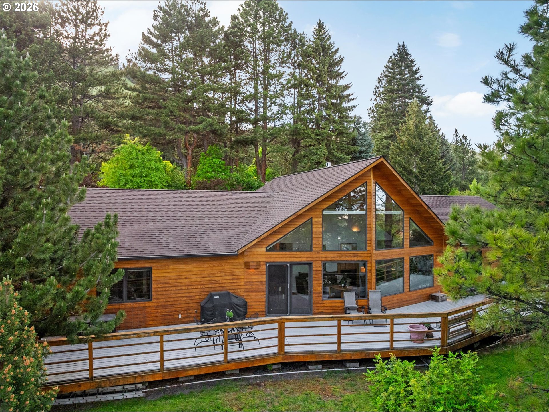 1 Pine Crest DR, LaGrande, OR 97850
