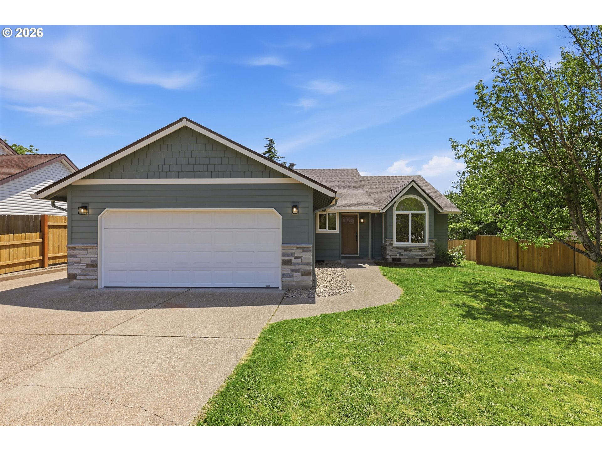 306 HILLTOP DR, Newberg, OR 97132