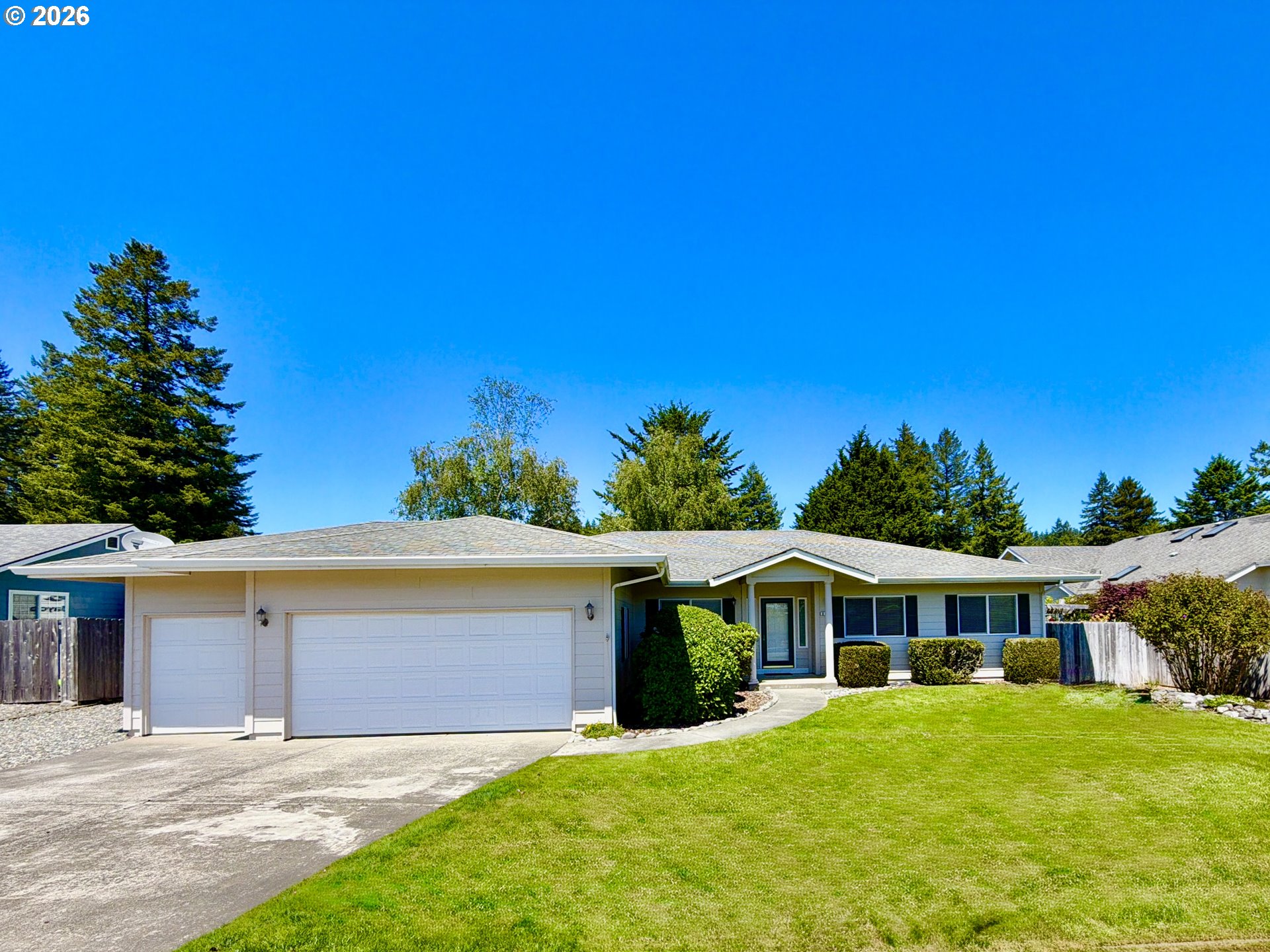 866 JODEE LN, Brookings, OR 97415