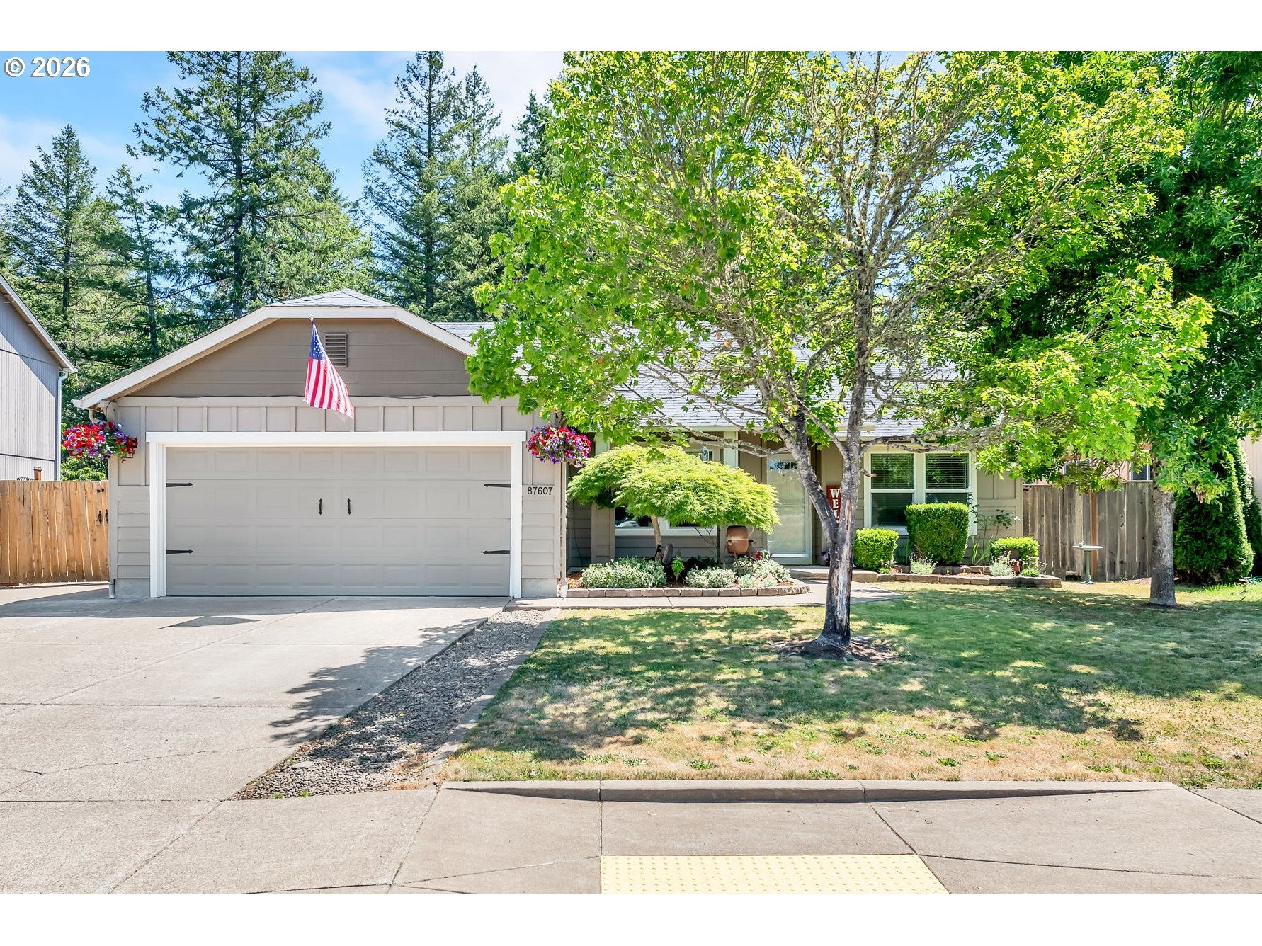 87607 HALCYON DR, Veneta, OR 97487