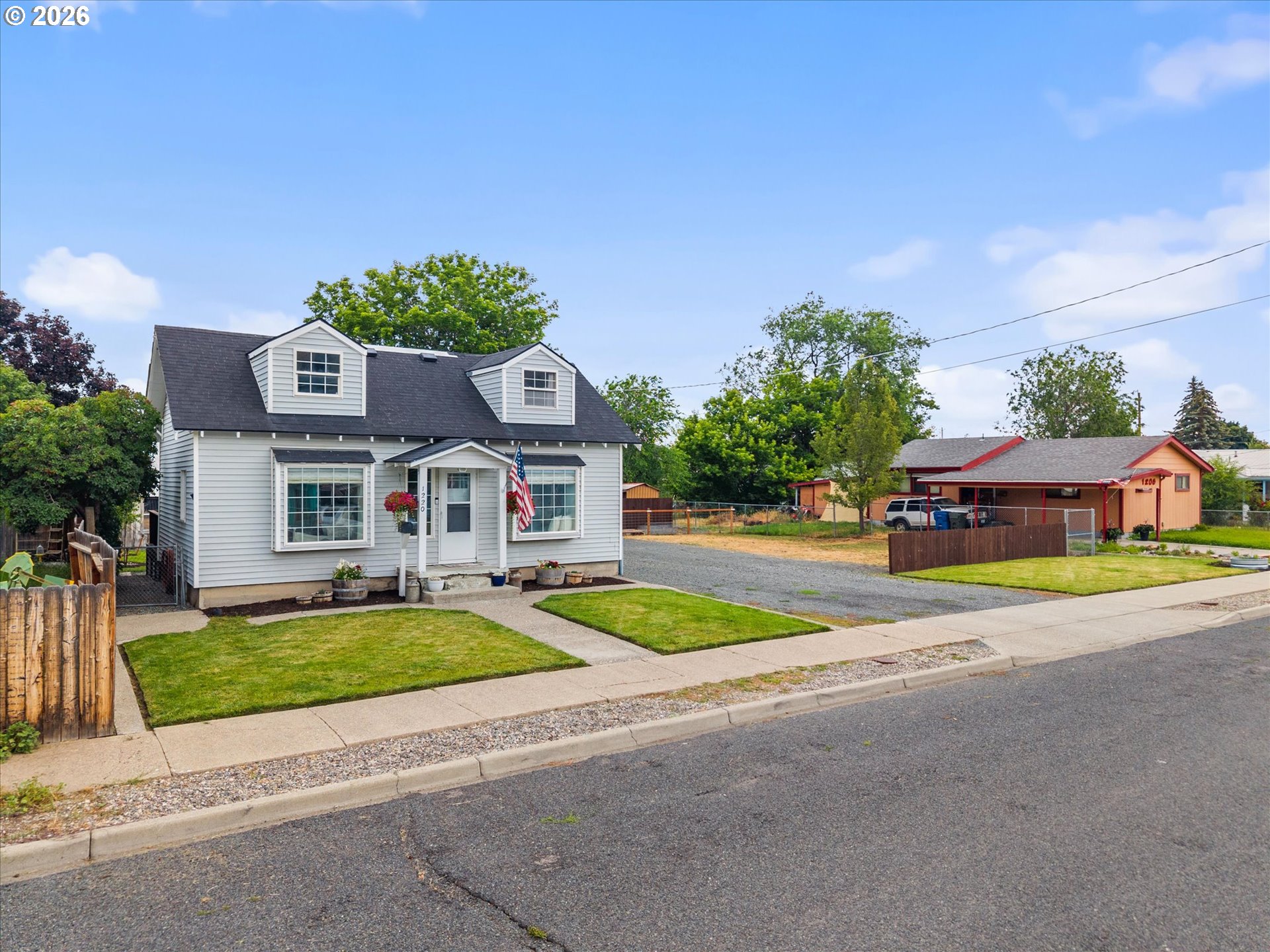 1220 COURT AVE, BakerCity, OR 97814