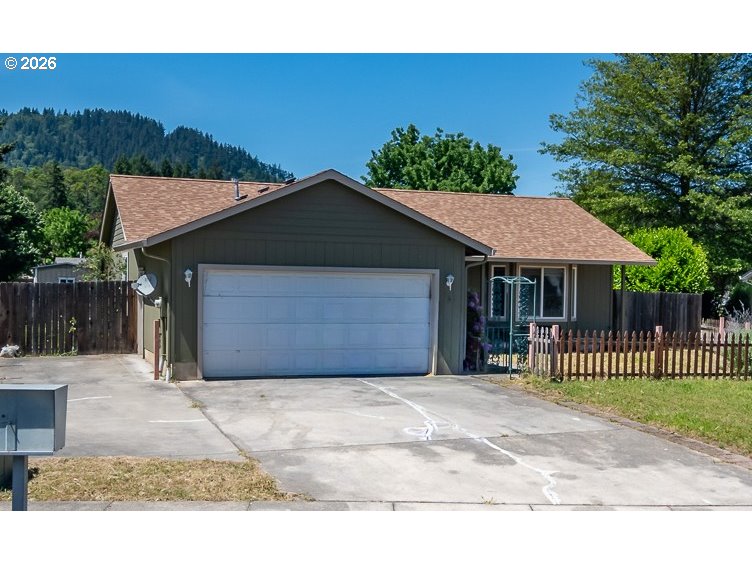 162 WILDWOOD WAY, MyrtleCreek, OR 97457