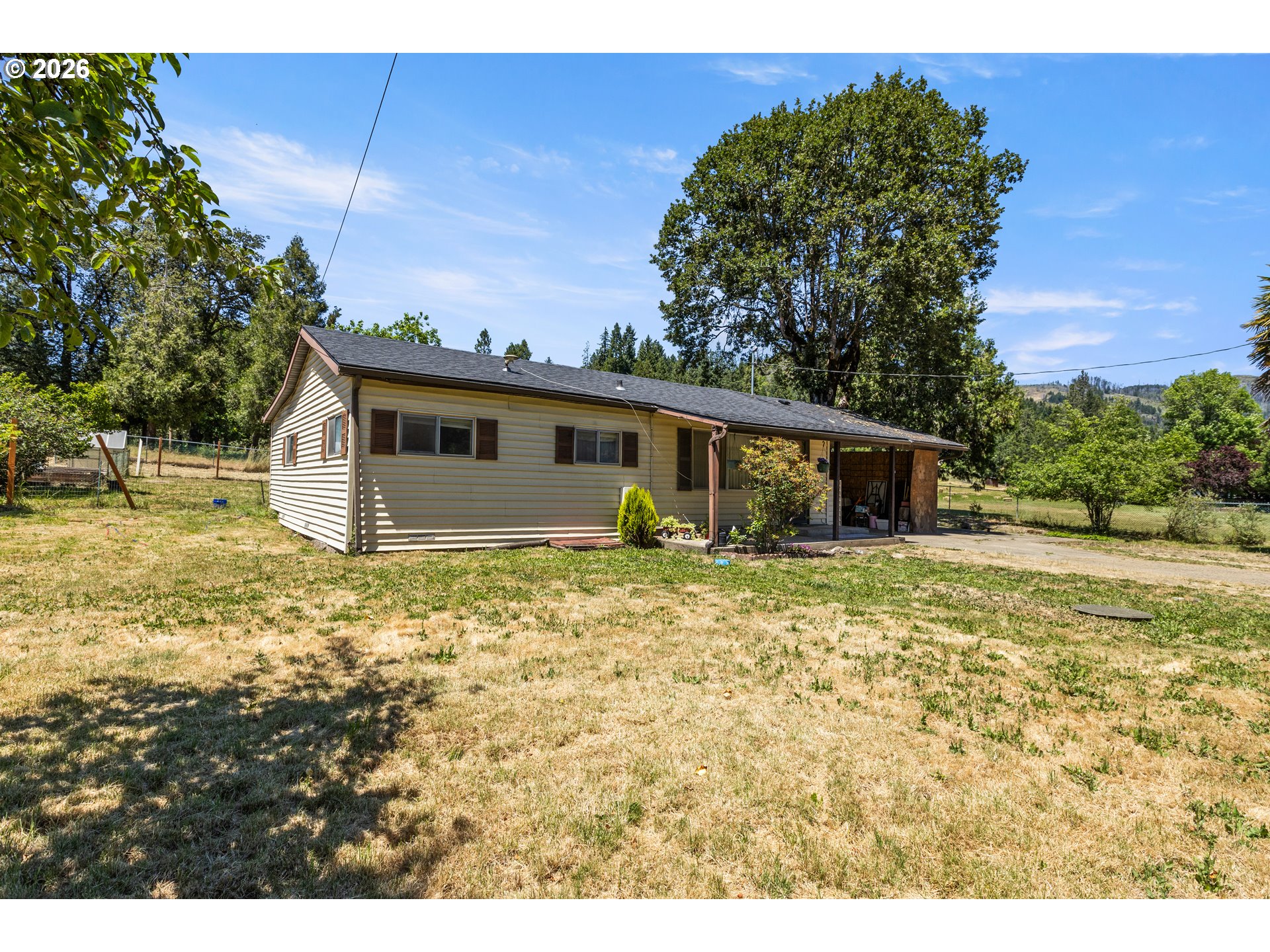 21138 UMPQUA HWY, IdleyldPark, OR 97447
