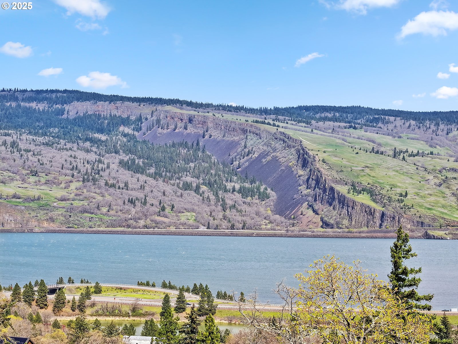 Asher Street, Mosier, OR 97040