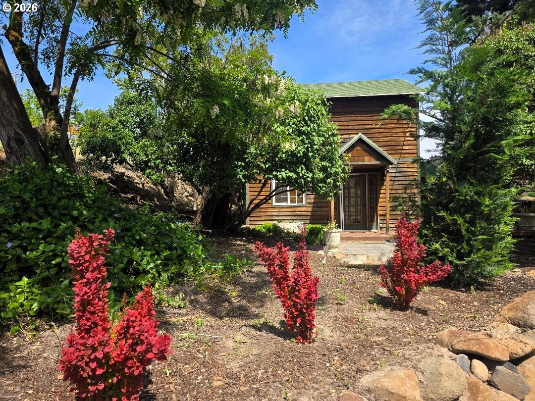 110 STAATS AVE, Maupin, OR 97037