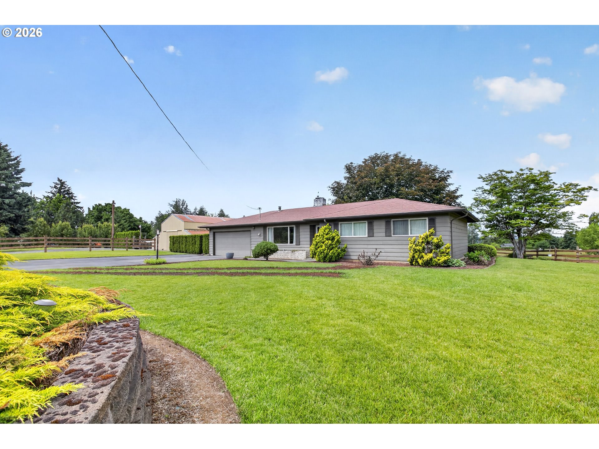 1731 Henkle RD, Corbett, OR 97019