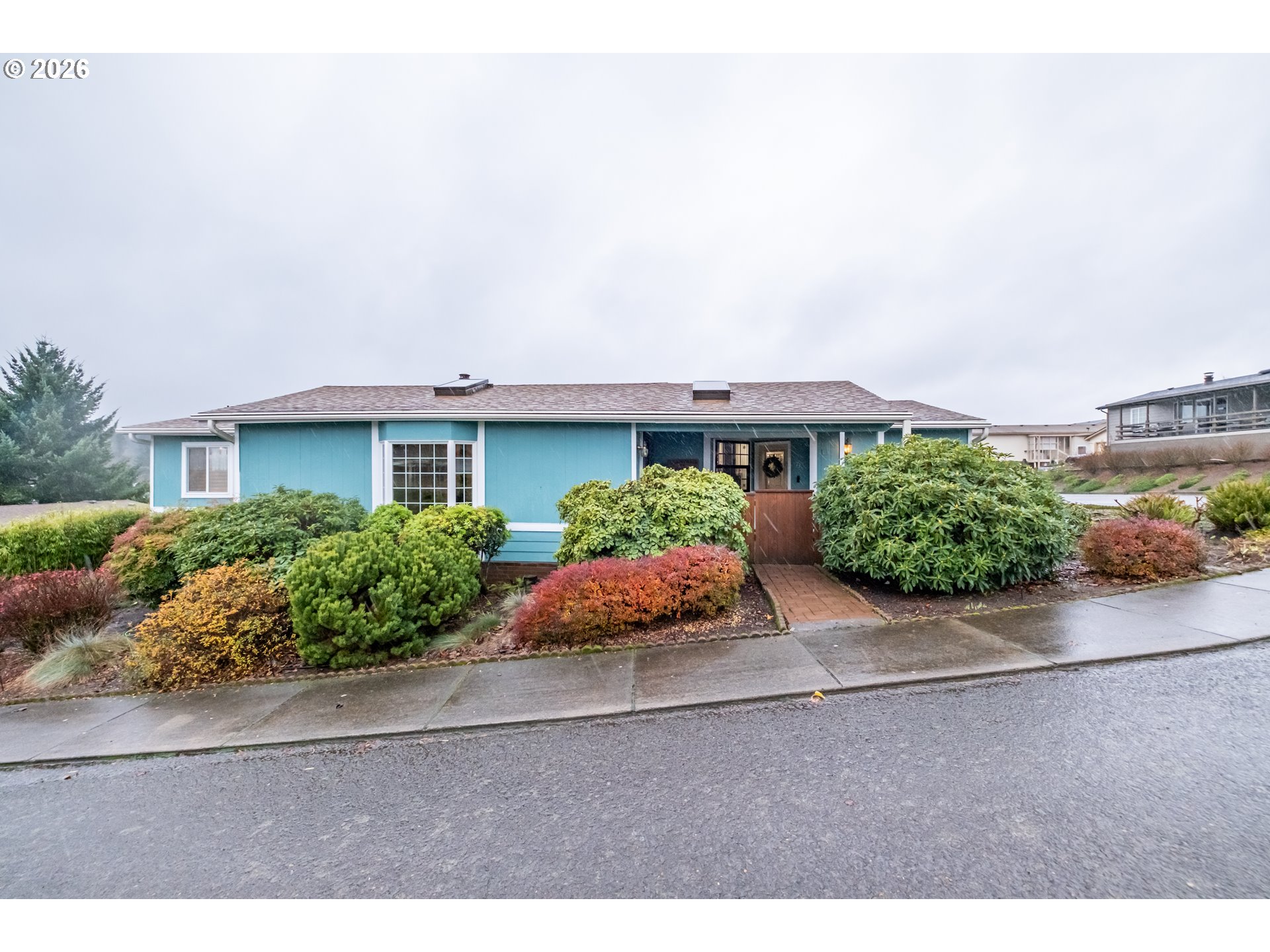 2120 ROBINS LN, Salem, OR 97306