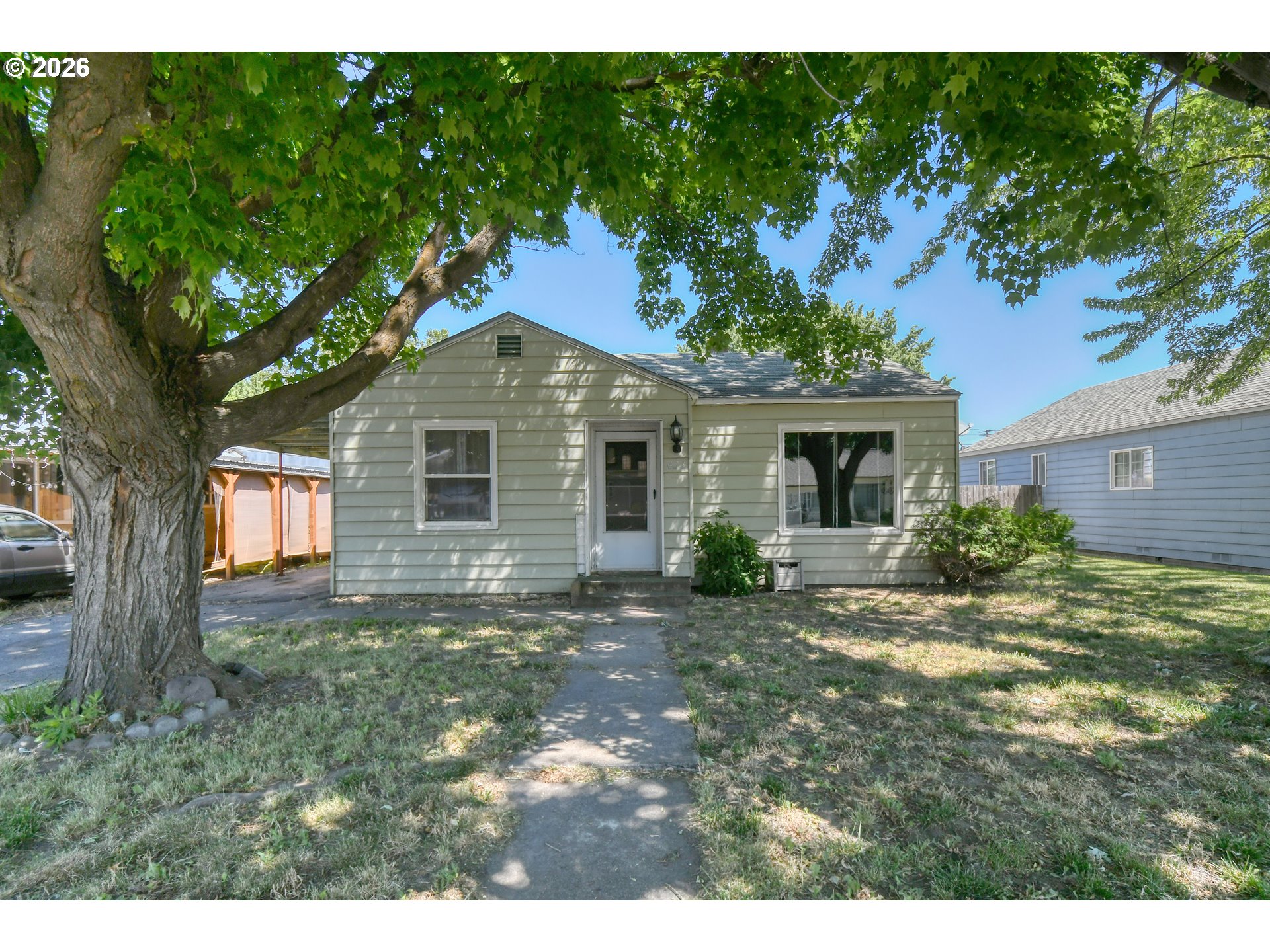 433 DARWIN ST, Athena, OR 97813