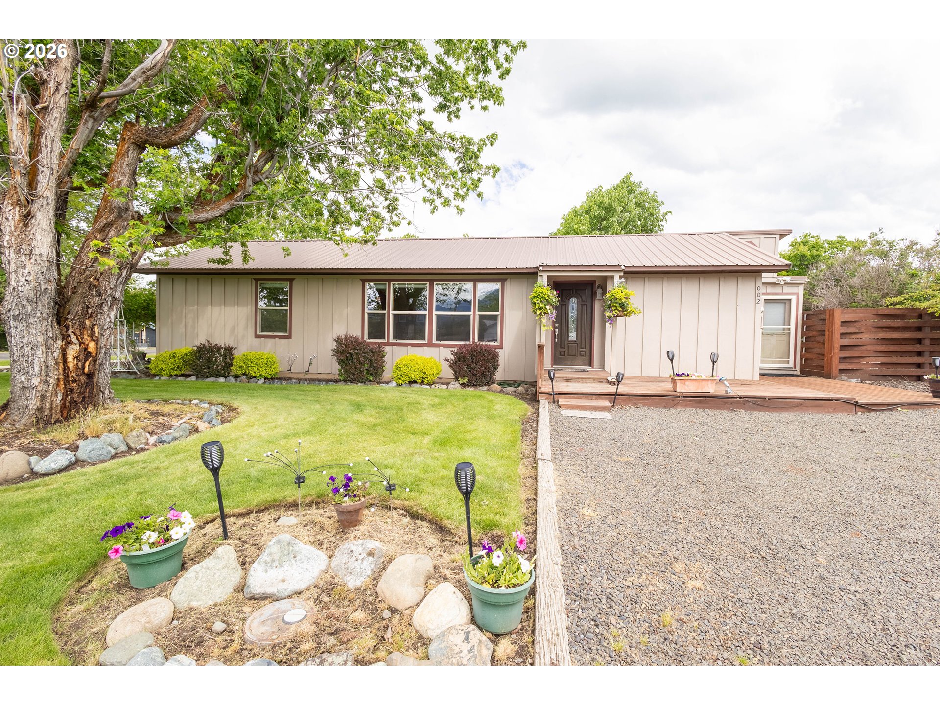 2 COLLEGE ST, Joseph, OR 97846