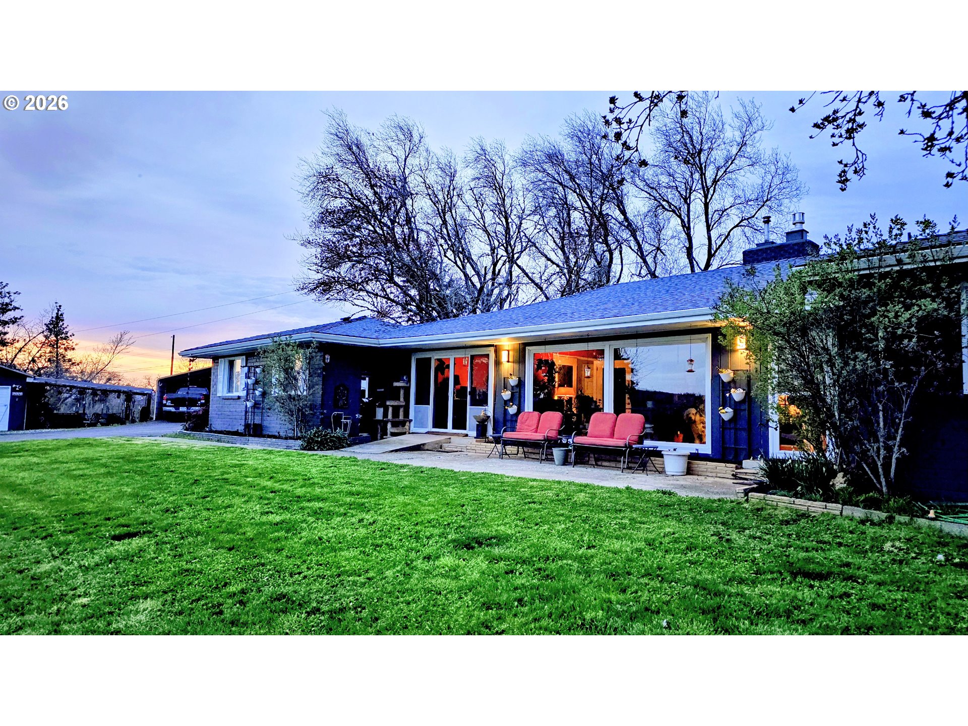120 HAMMEL RD, EaglePoint, OR 97524