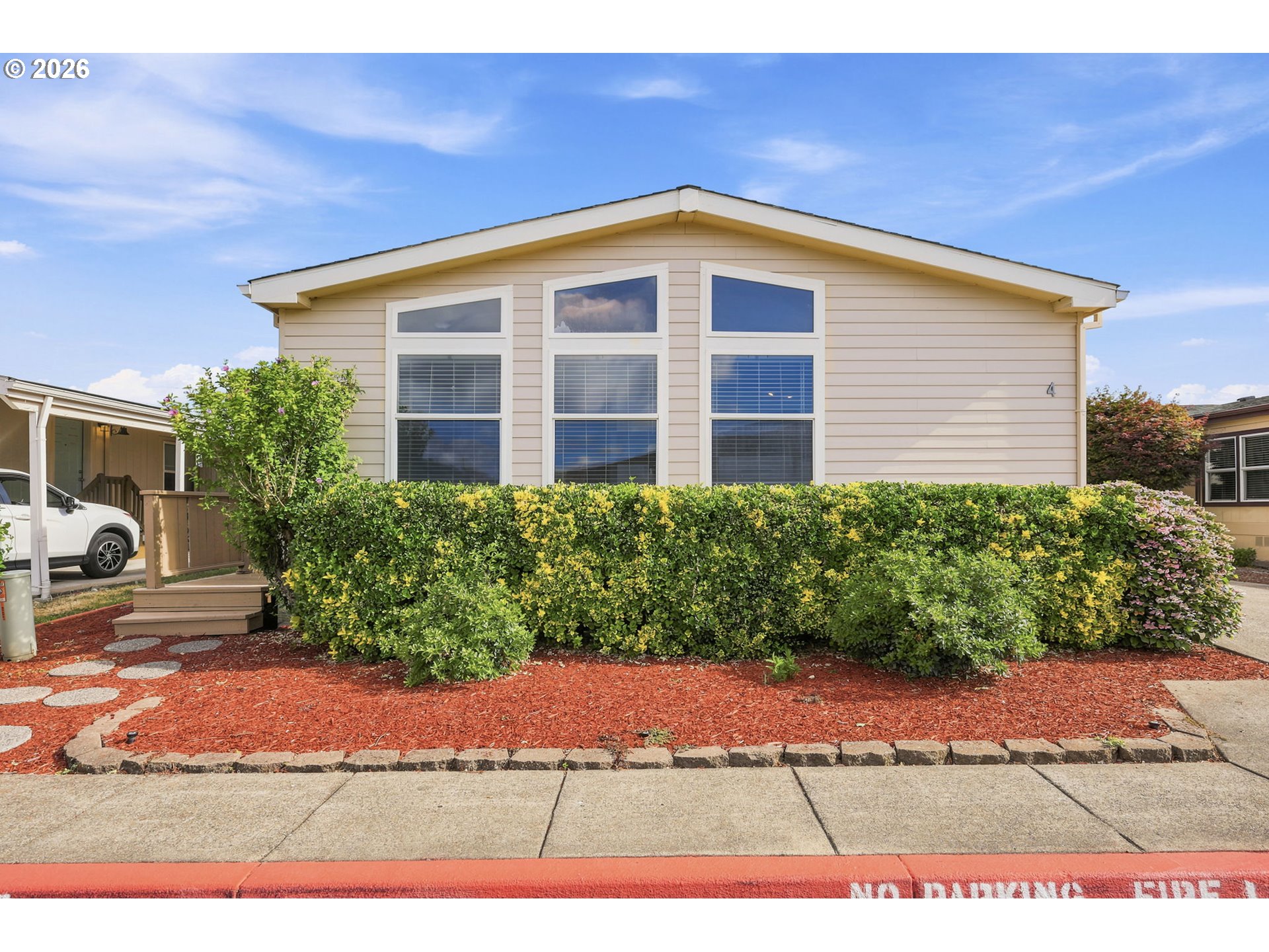 1000 MCKERN CT, Newberg, OR 97132