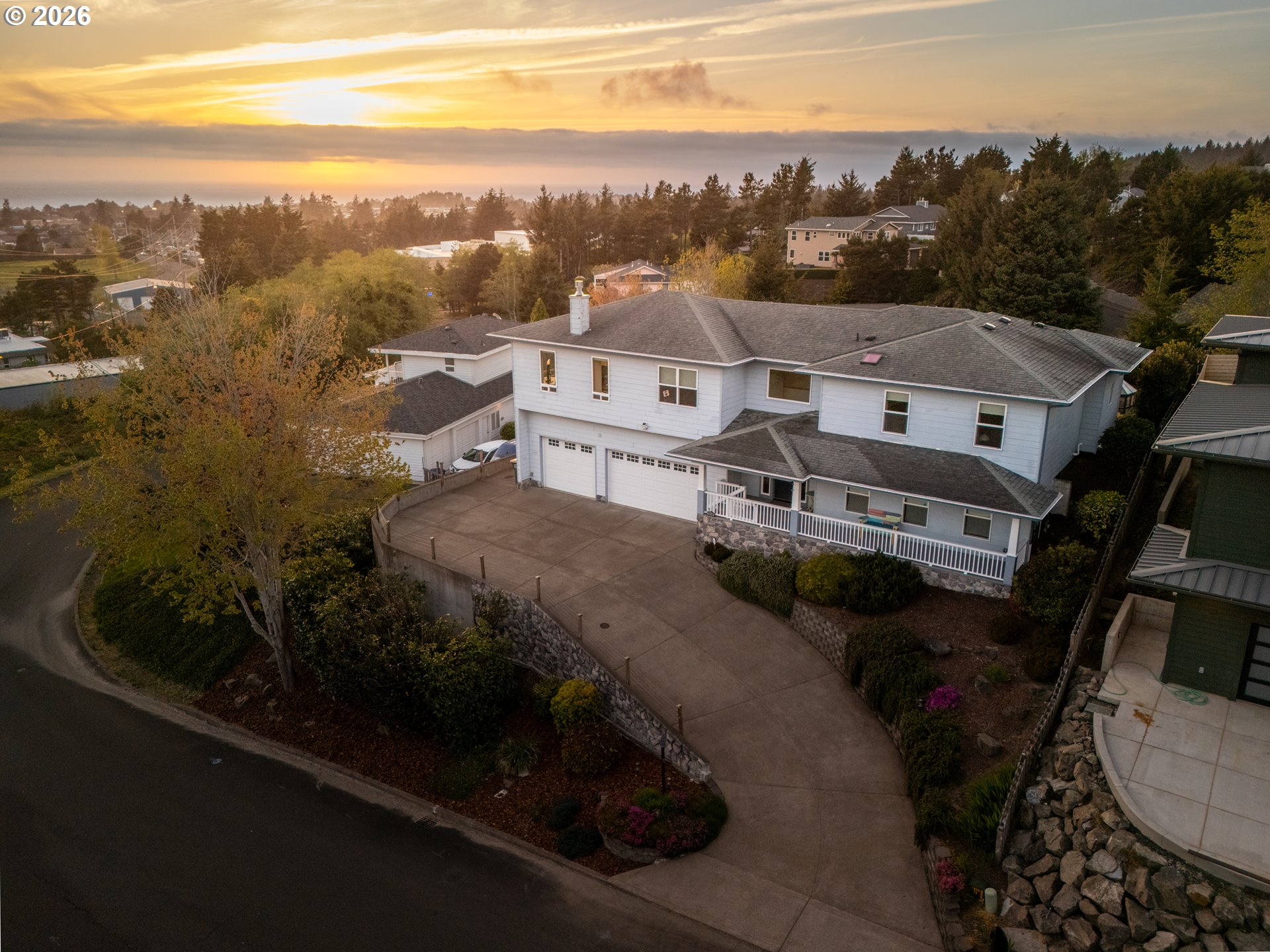 1015 7TH DR, Newport, OR 97365
