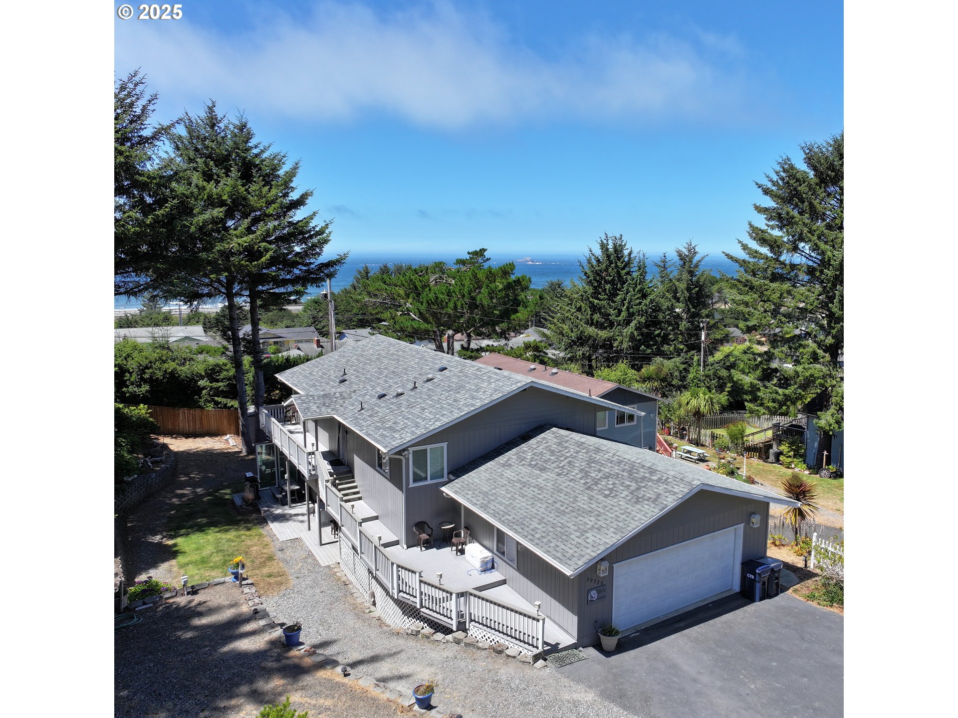 30320 HILLSIDE TER, GoldBeach, OR 97444