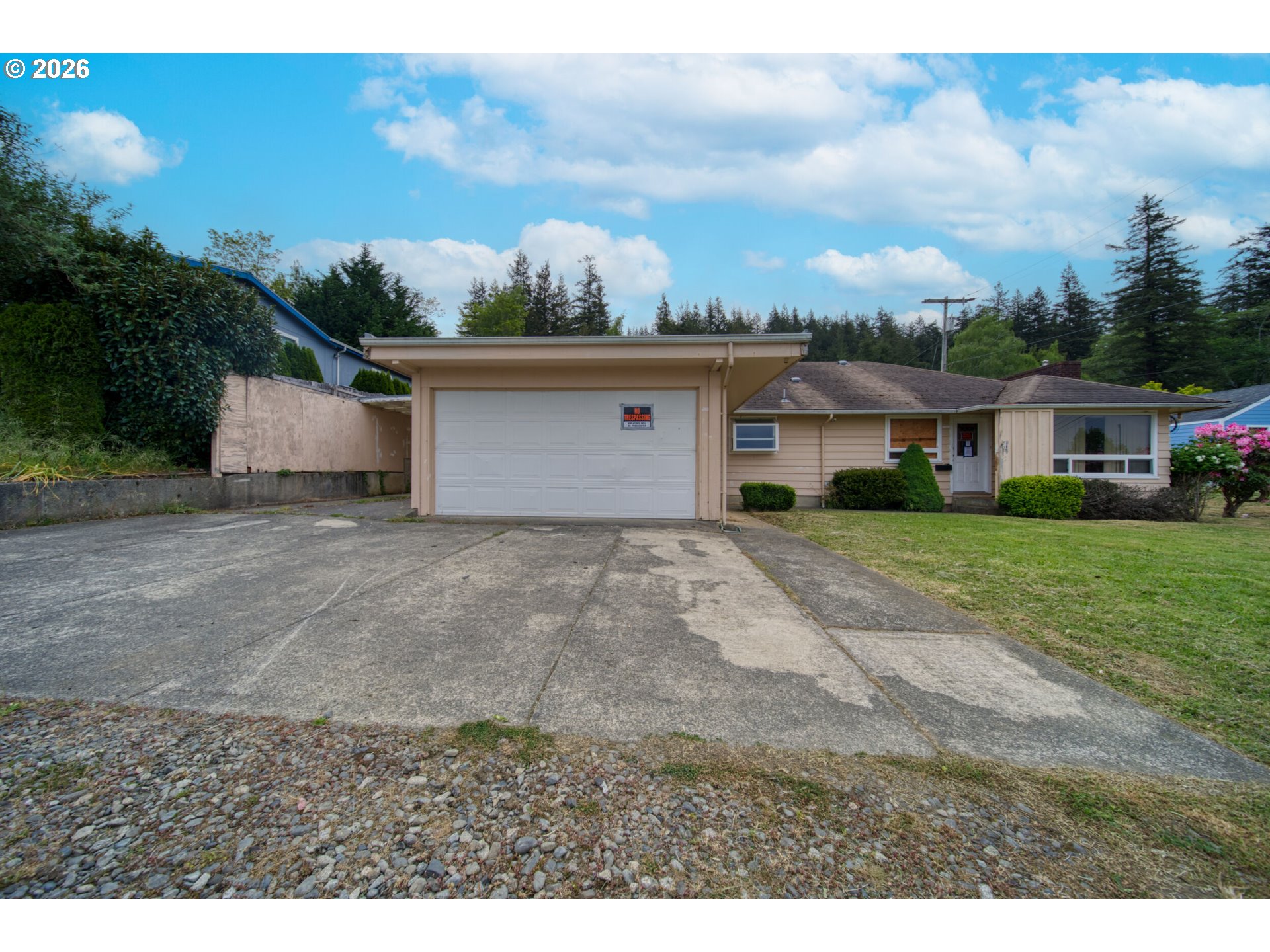 1220 HENRY ST, Coquille, OR 97423