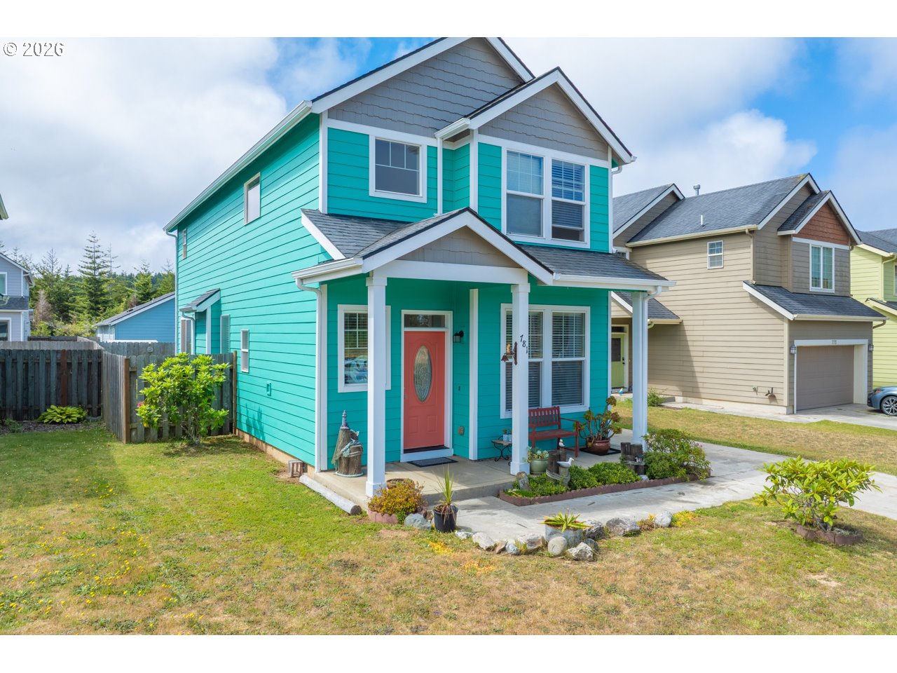 781 KENTUCKY AVE, CoosBay, OR 97420