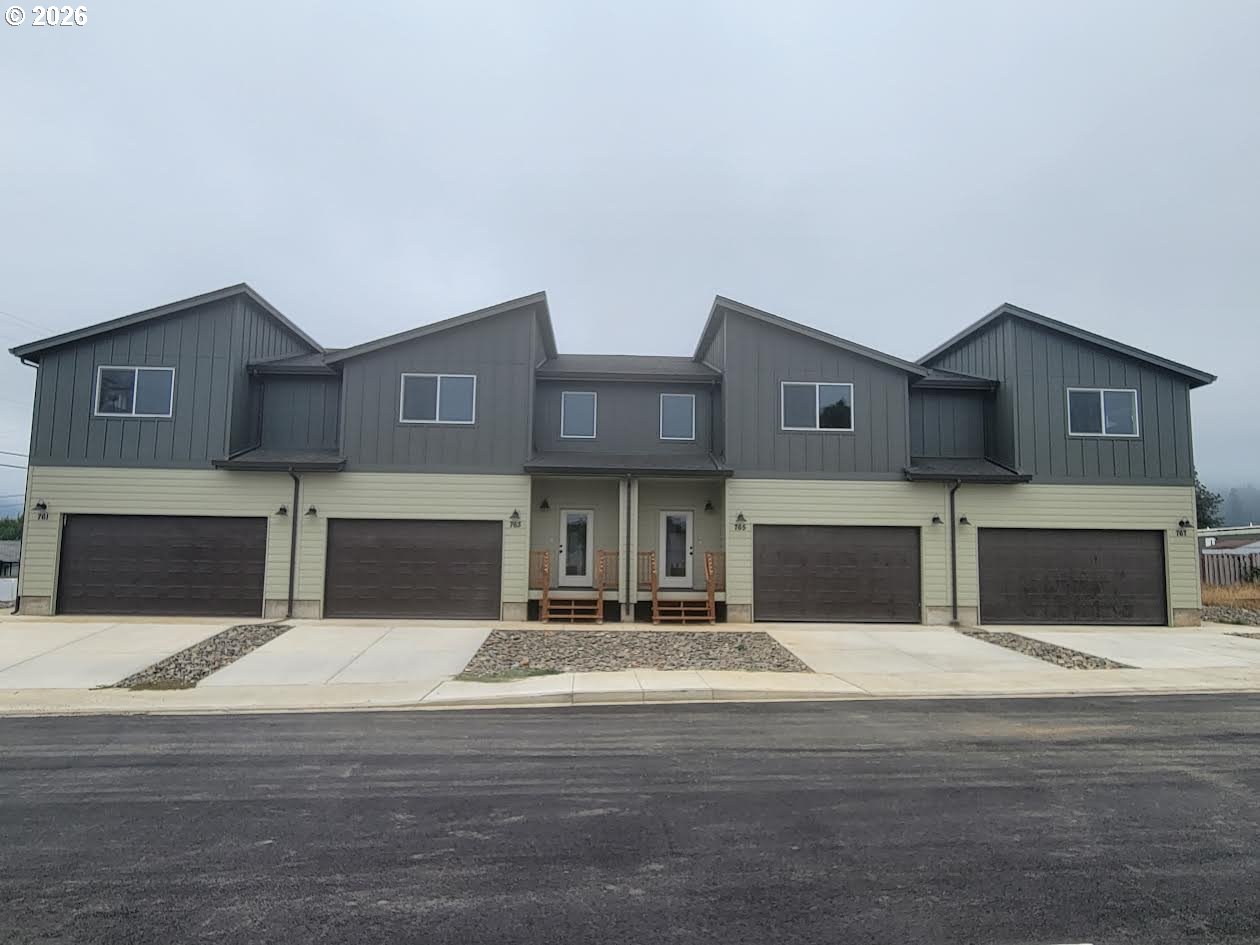 152 ALLISON AVE, Sutherlin, OR 97479