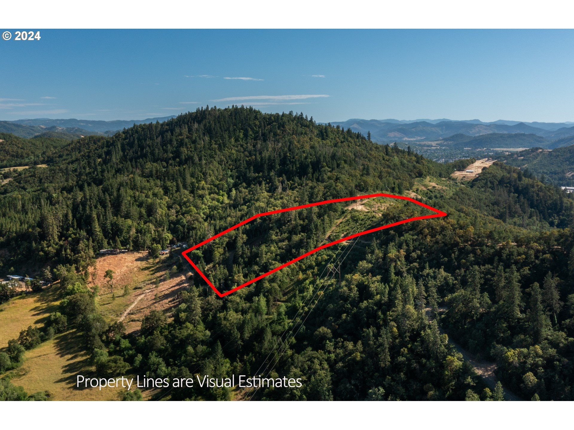 1758 STRONG AVE, Roseburg, OR 97470