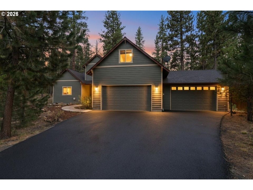53591 BROOKIE WAY, LaPine, OR 97739