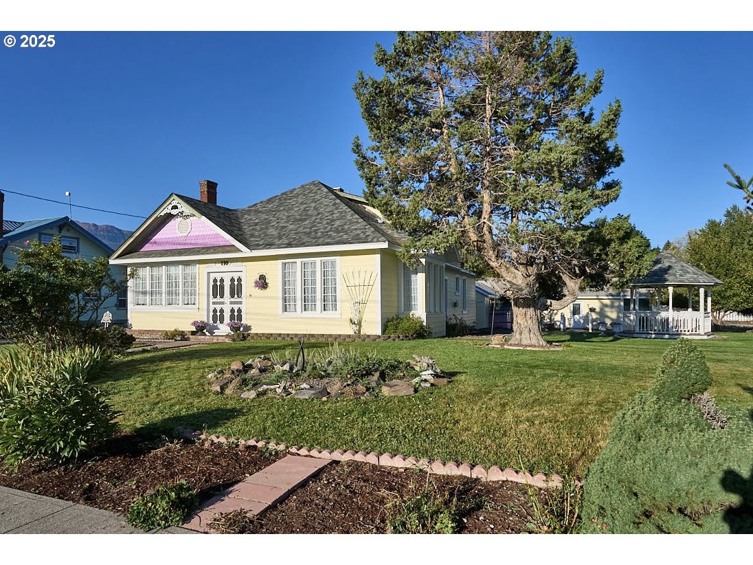 110 HOLMES ST, Enterprise, OR 97828