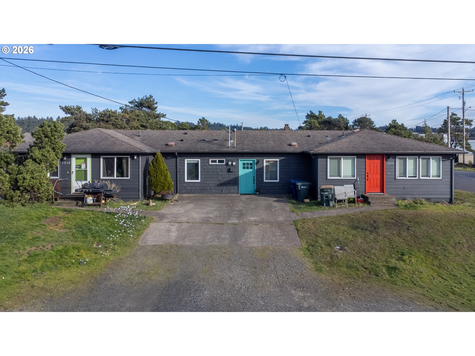 1218 LAKE ST, Newport, OR 97365
