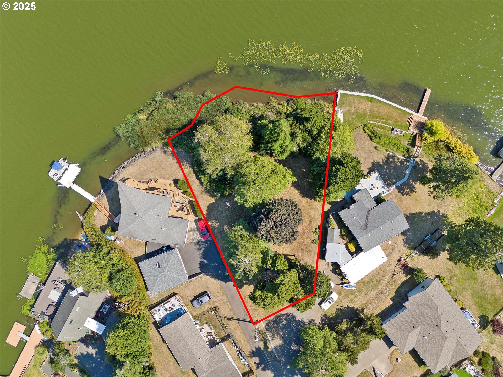 3600 West Devils Lake RD, LincolnCity, OR 97367
