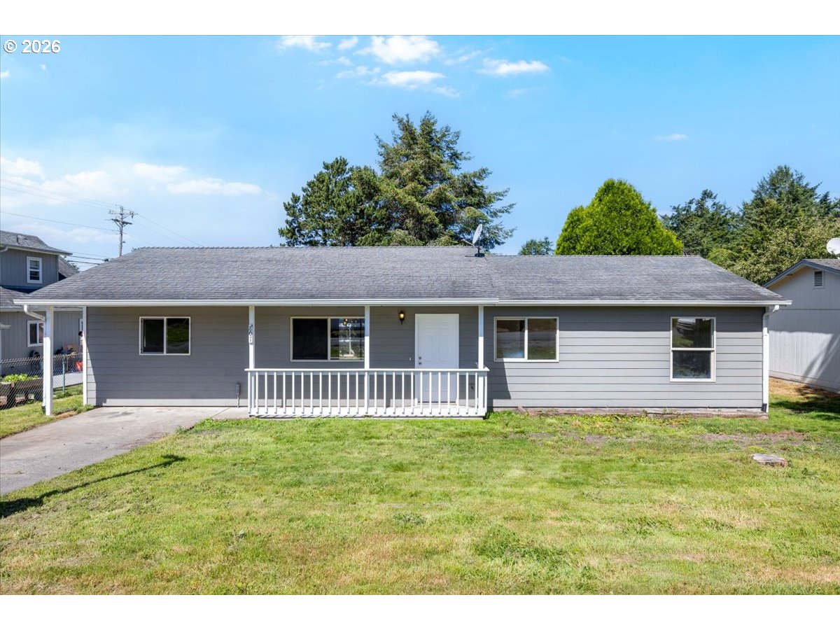 807 2ND ST, Brookings, OR 97415