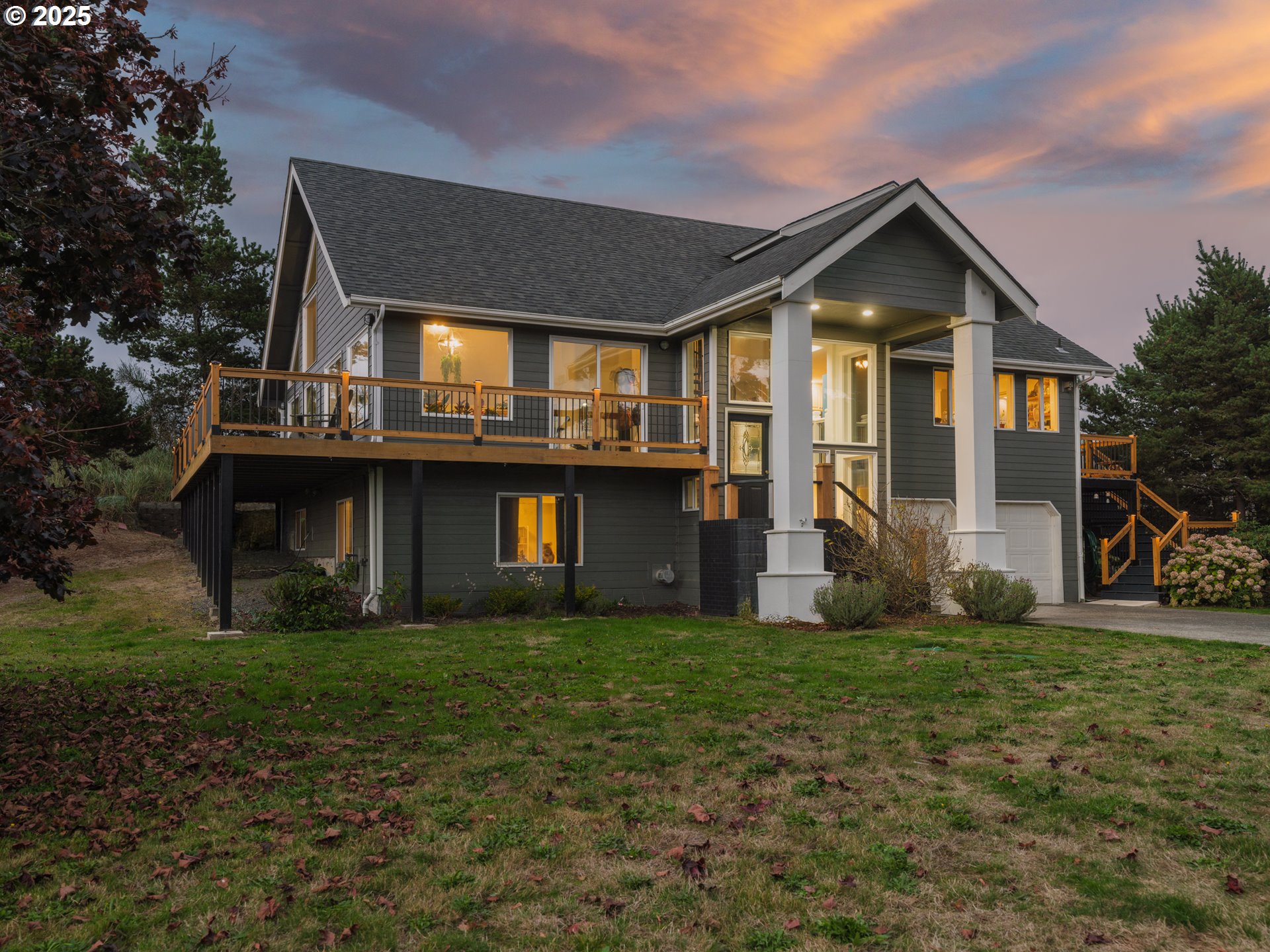 33340 SUNSET BEACH LN, Warrenton, OR 97146
