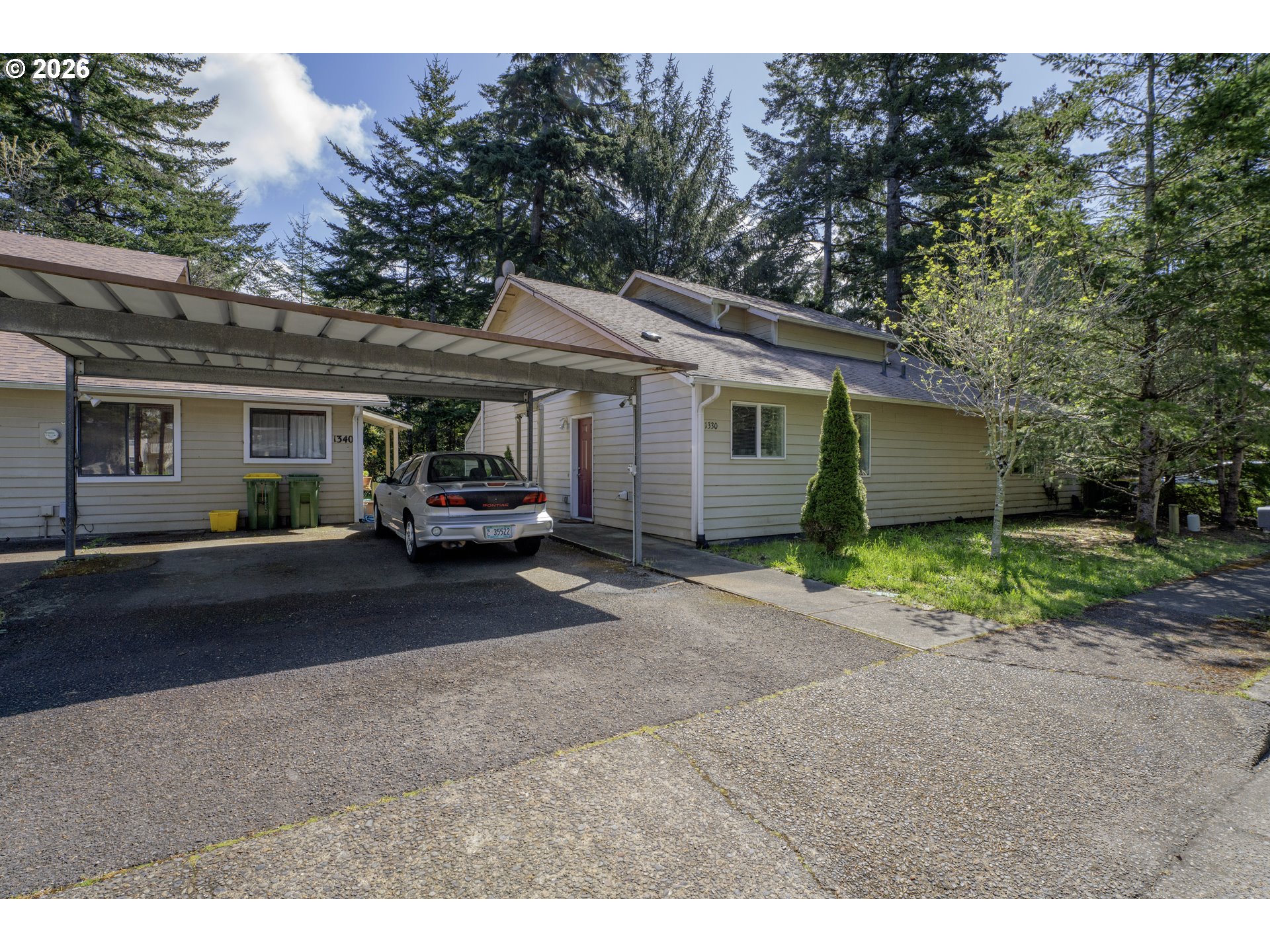 1320 SPRUCE ST, Florence, OR 97439
