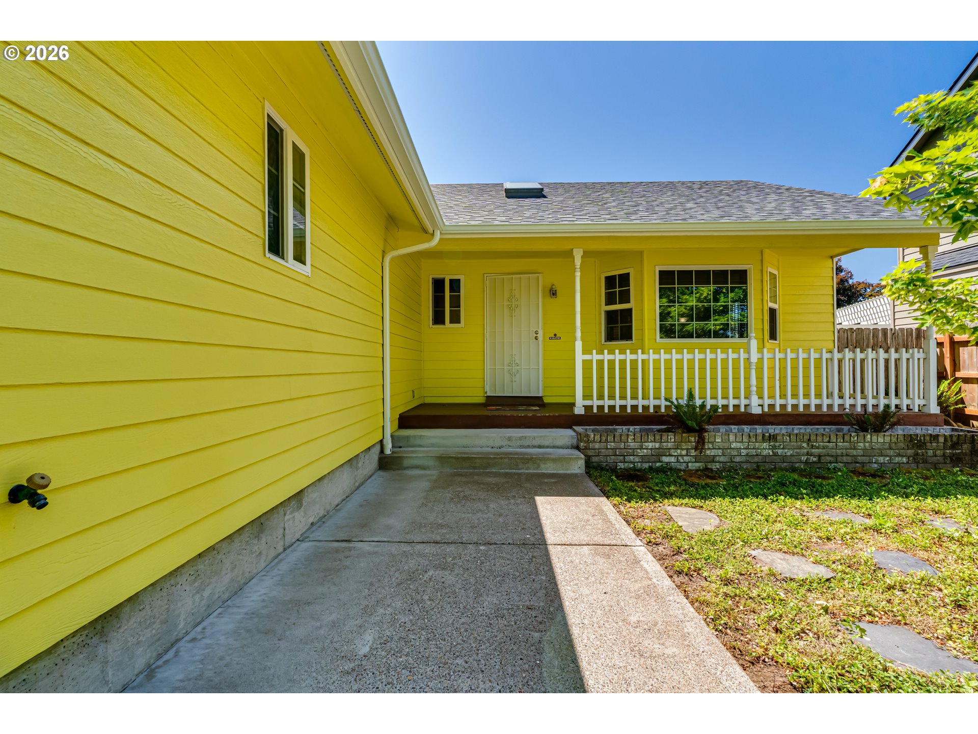4665 HOLLY ST, Springfield, OR 97478