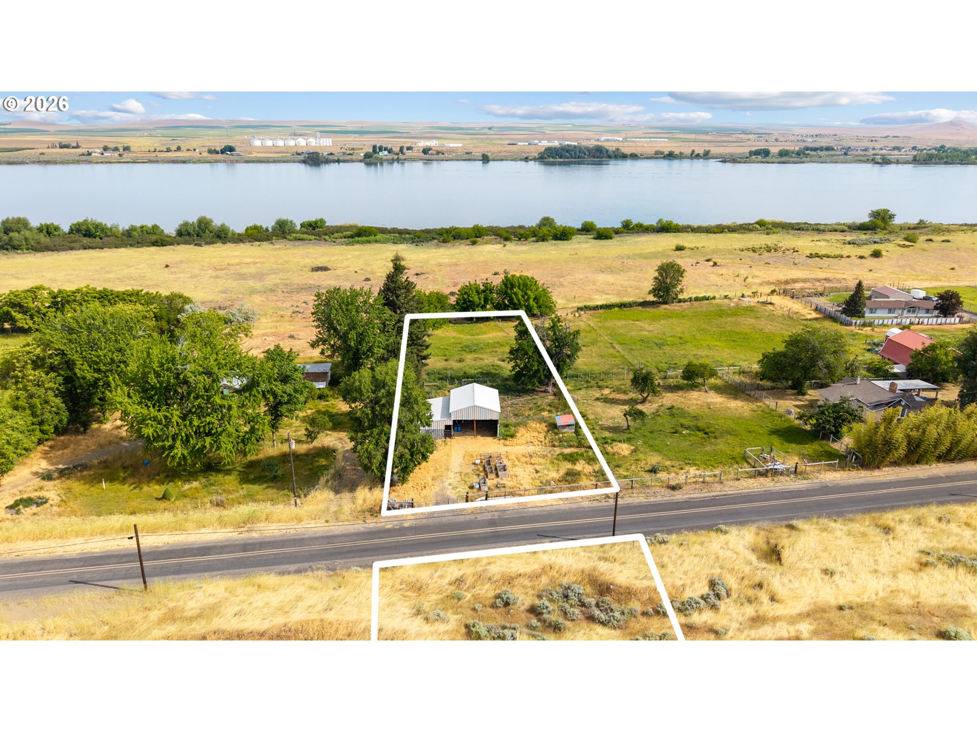 28459 Southshore DR, Umatilla, OR 97882