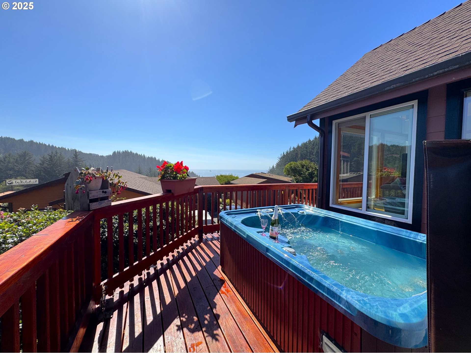 19921 WHALESHEAD RD, Brookings, OR 97415