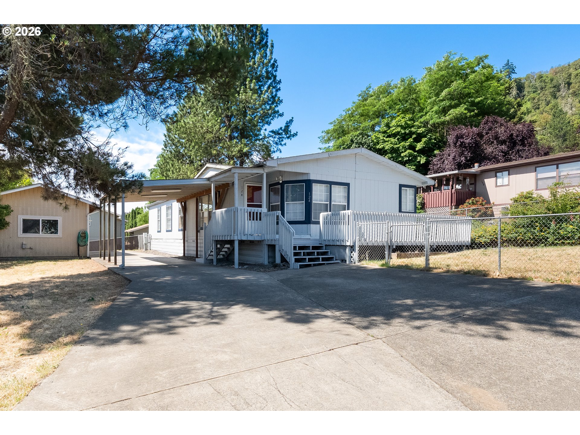 124 TRUST ST, Roseburg, OR 97471