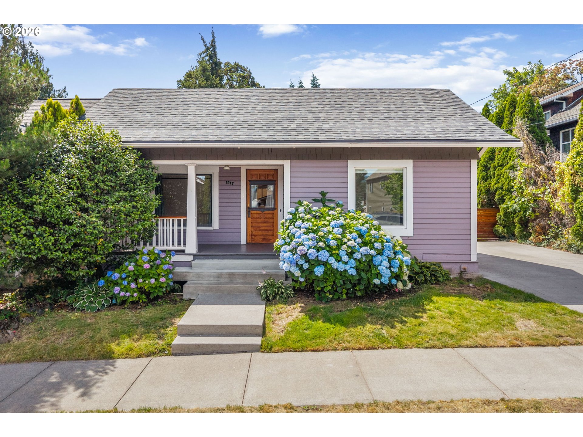 1517 COLUMBIA, HoodRiver, OR 97031