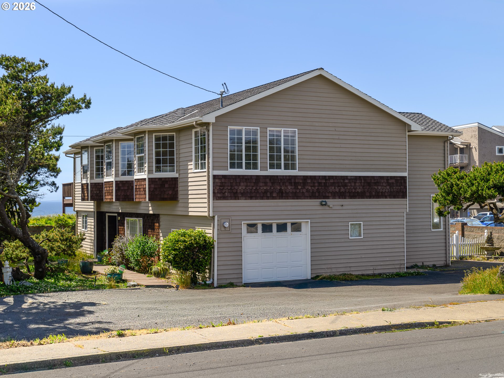 539 PARK ST, Newport, OR 97365