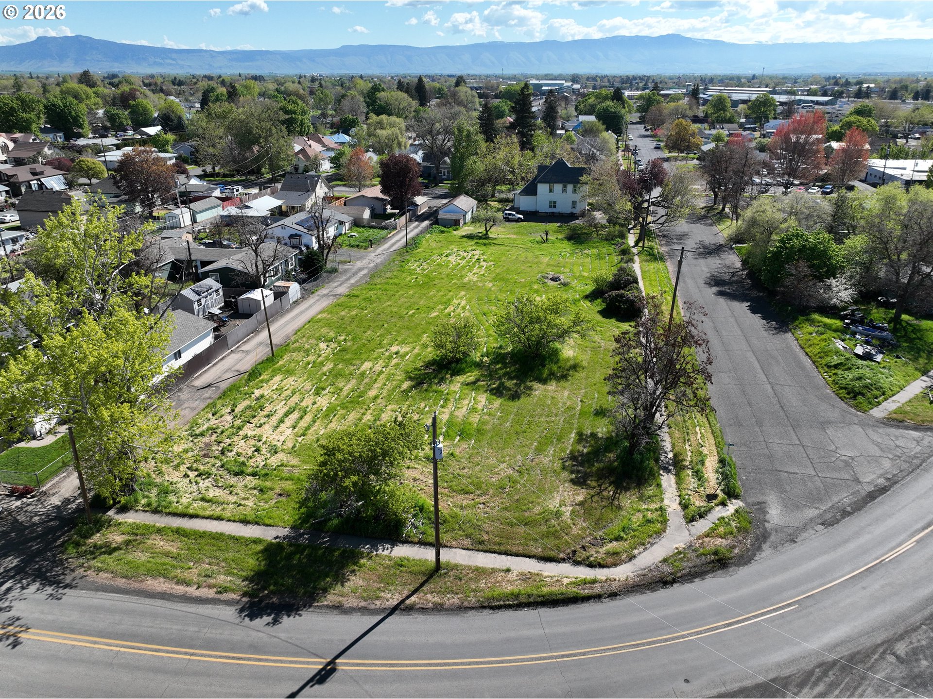 1303 T AVE, LaGrande, OR 97850